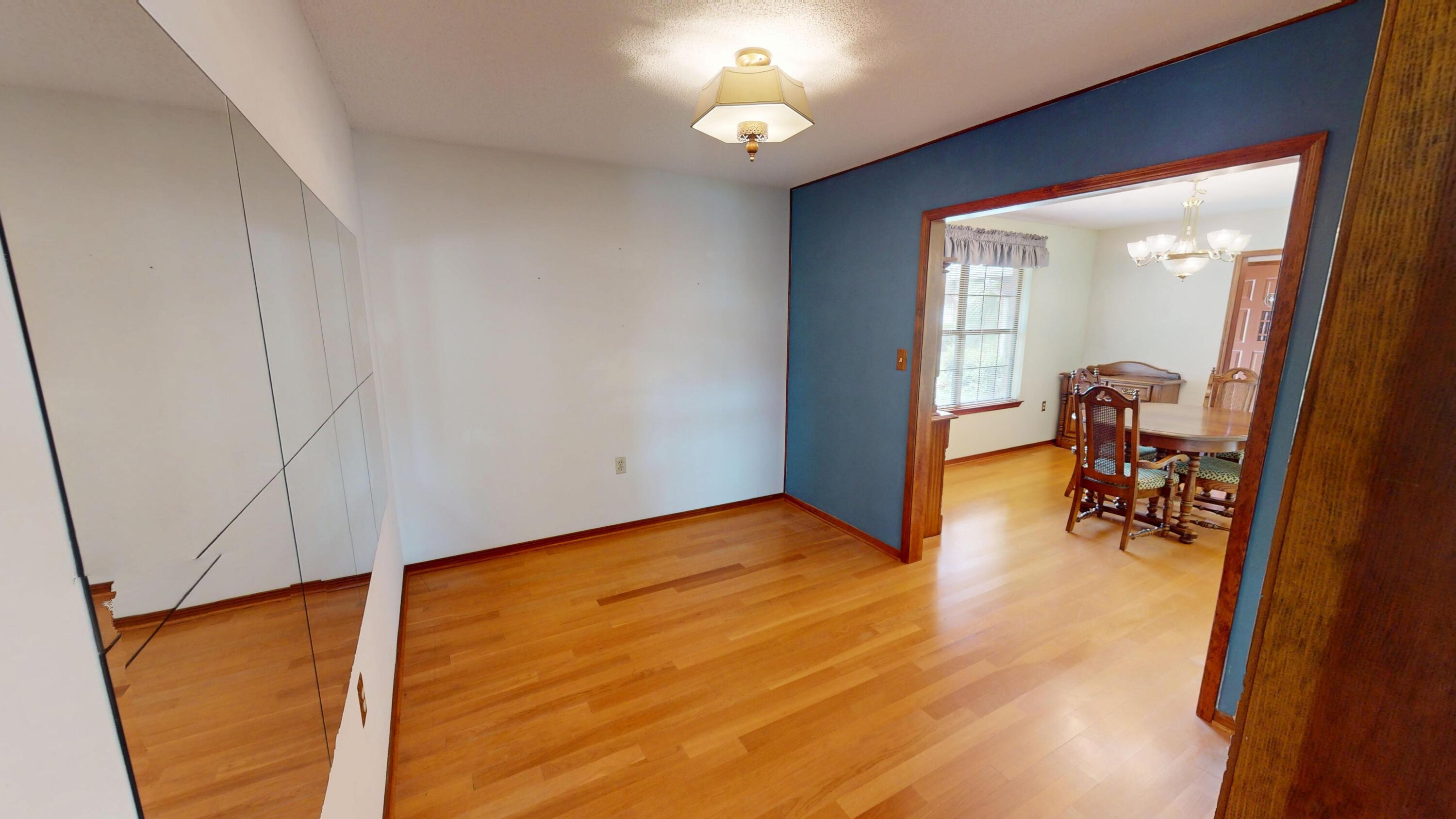 TIMBERLAKE ESTATES 1ST ADDN - Residential