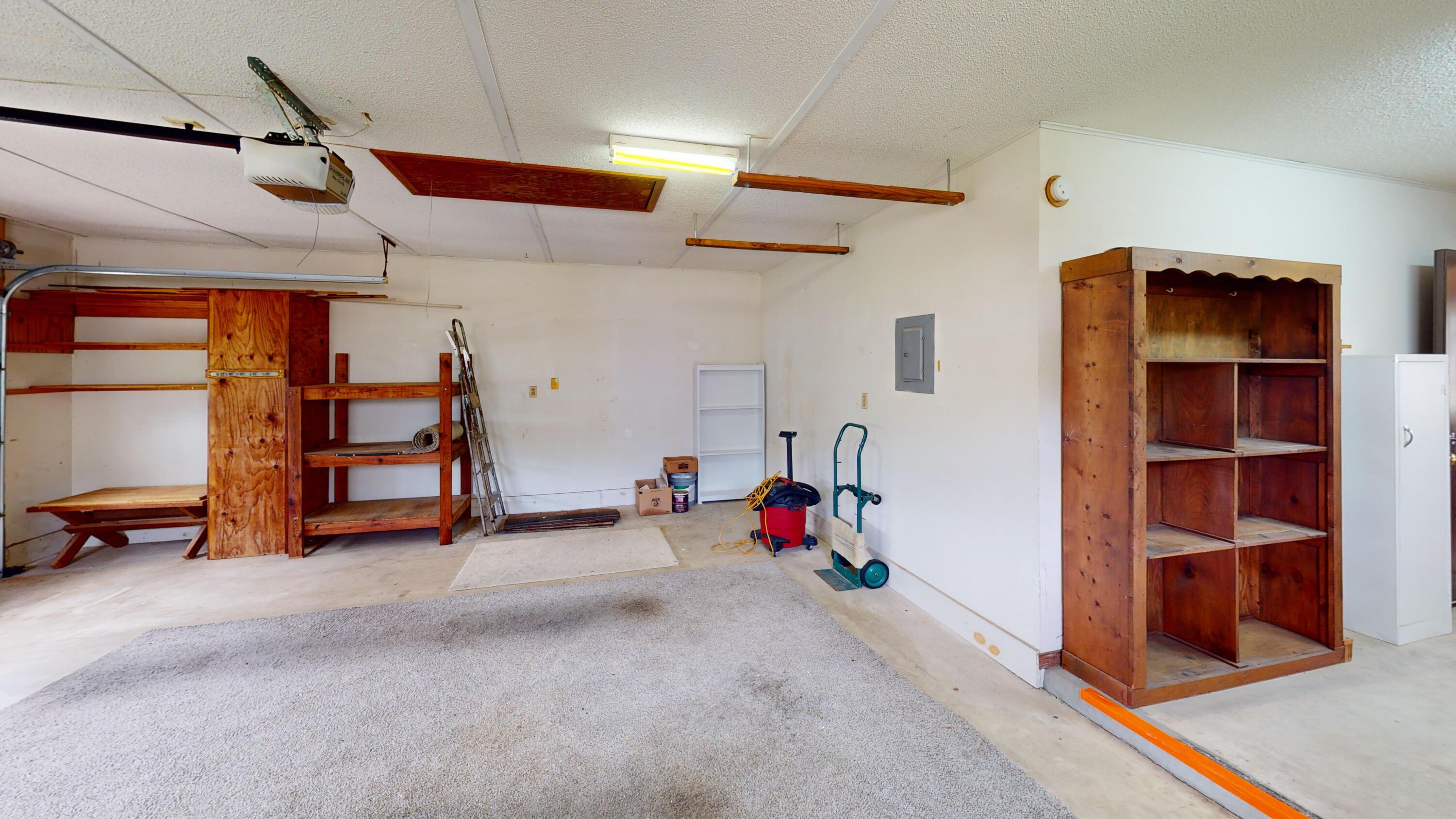 TIMBERLAKE ESTATES 1ST ADDN - Residential