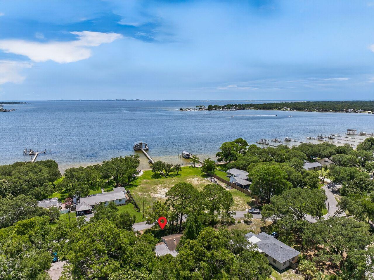 Garnier's Beach - Residential