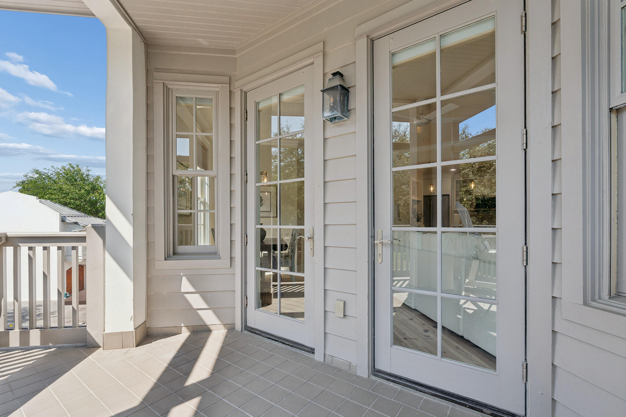 ROSEMARY BEACH
The Lofts West at Barrett Square - Residential