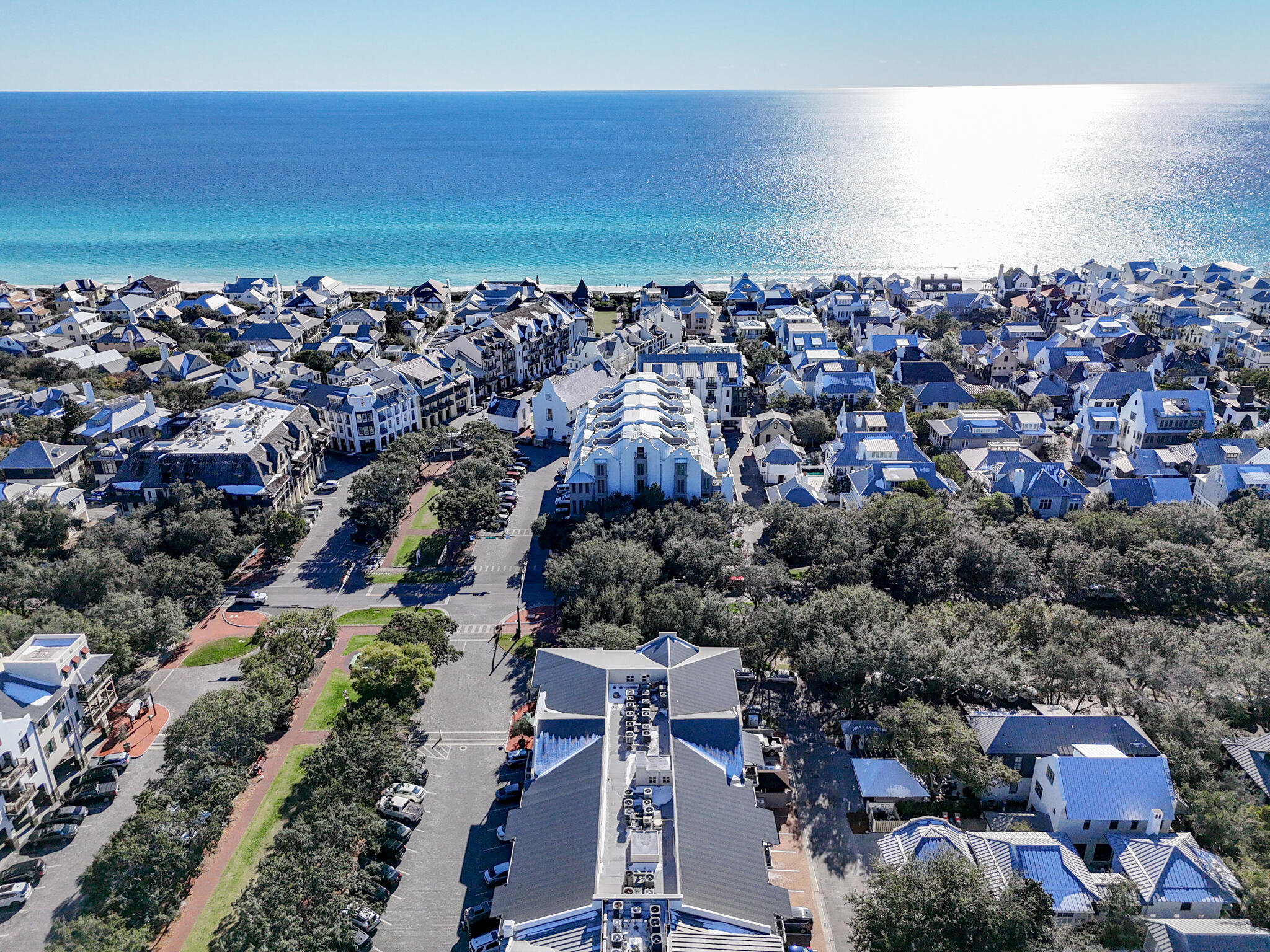 ROSEMARY BEACH
The Lofts West at Barrett Square - Residential