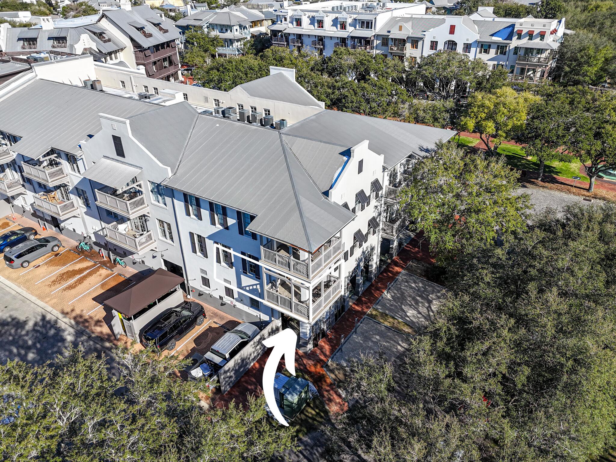 ROSEMARY BEACH
The Lofts West at Barrett Square - Residential