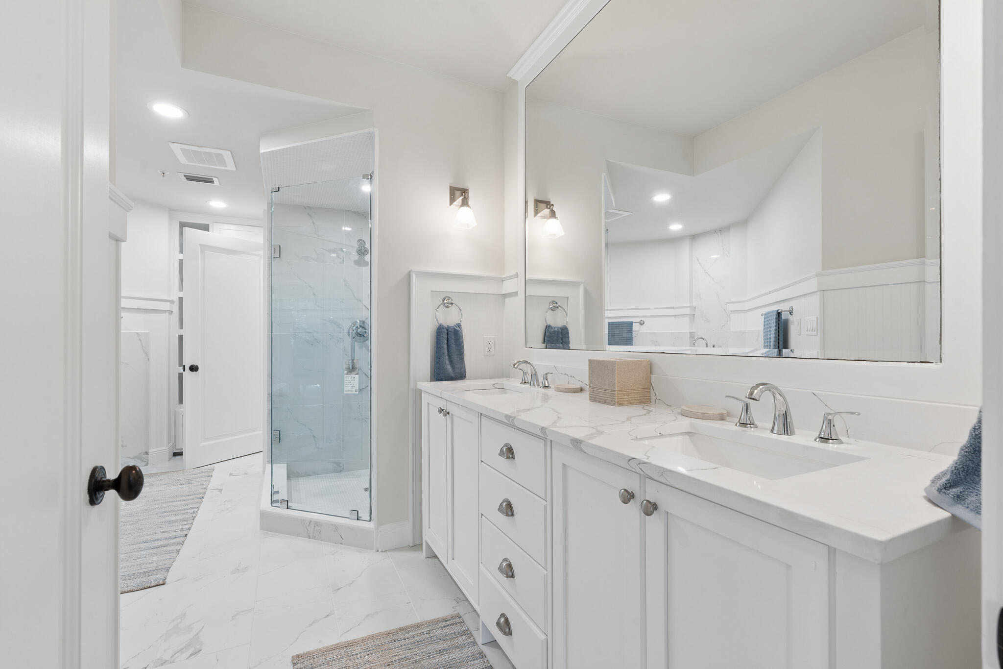 ROSEMARY BEACH
The Lofts West at Barrett Square - Residential