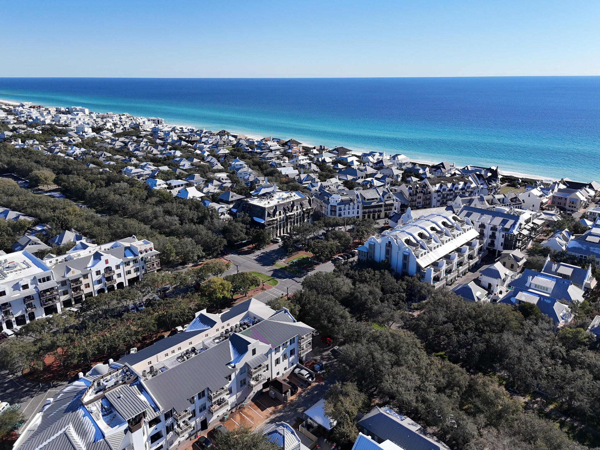 ROSEMARY BEACH
The Lofts West at Barrett Square - Residential