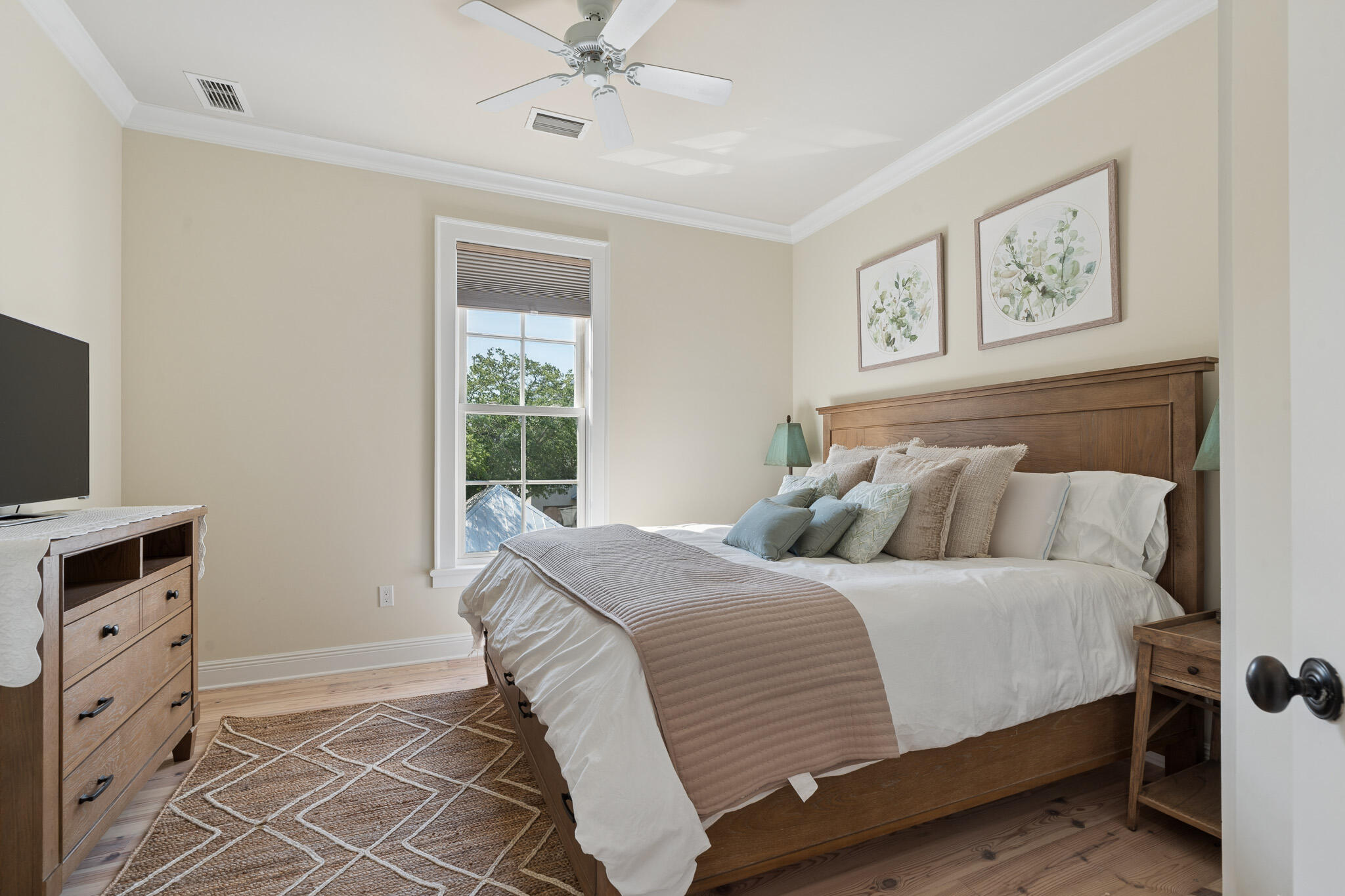 ROSEMARY BEACH
The Lofts West at Barrett Square - Residential