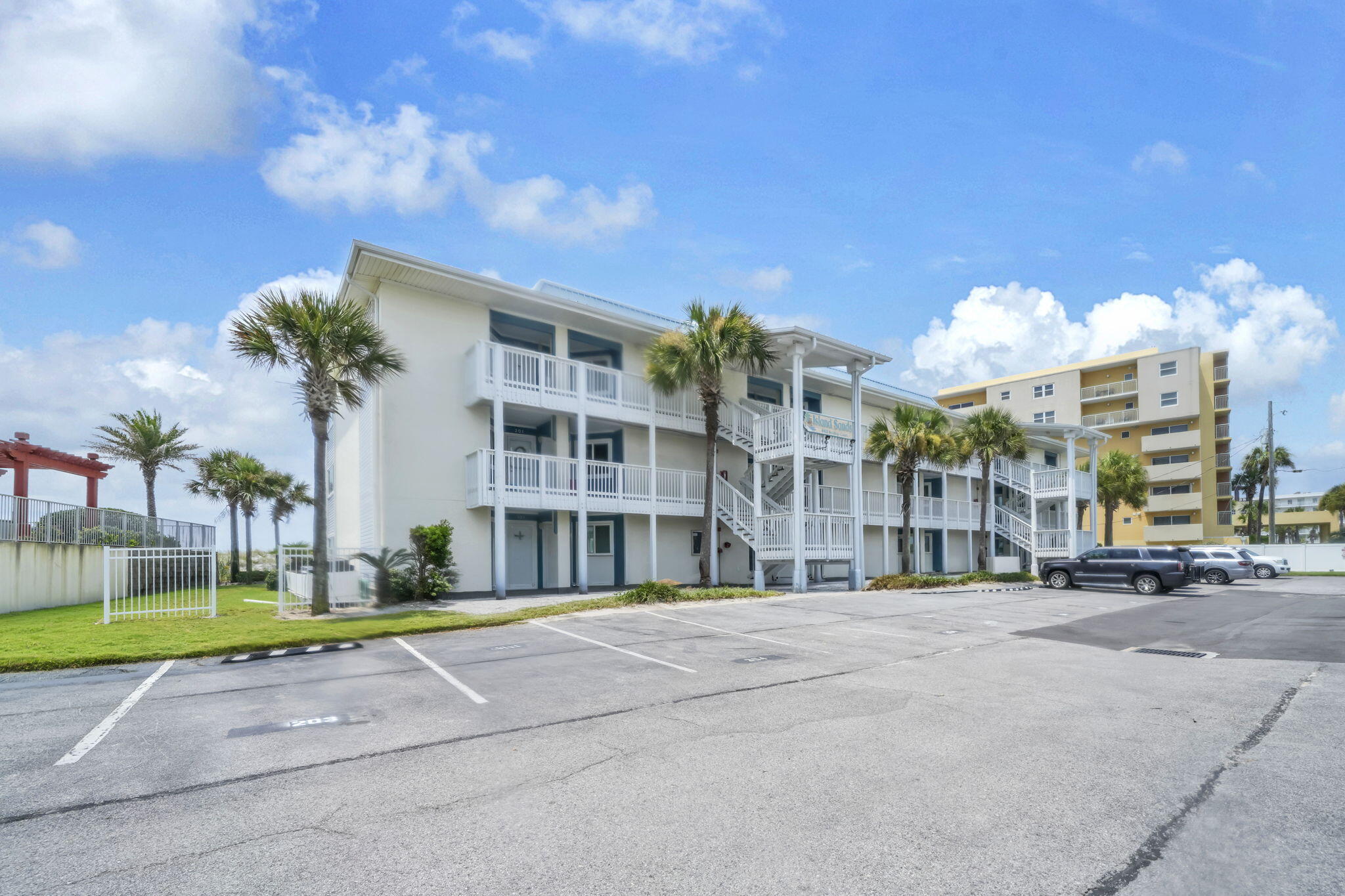 ISLAND SANDS CONDO - Residential