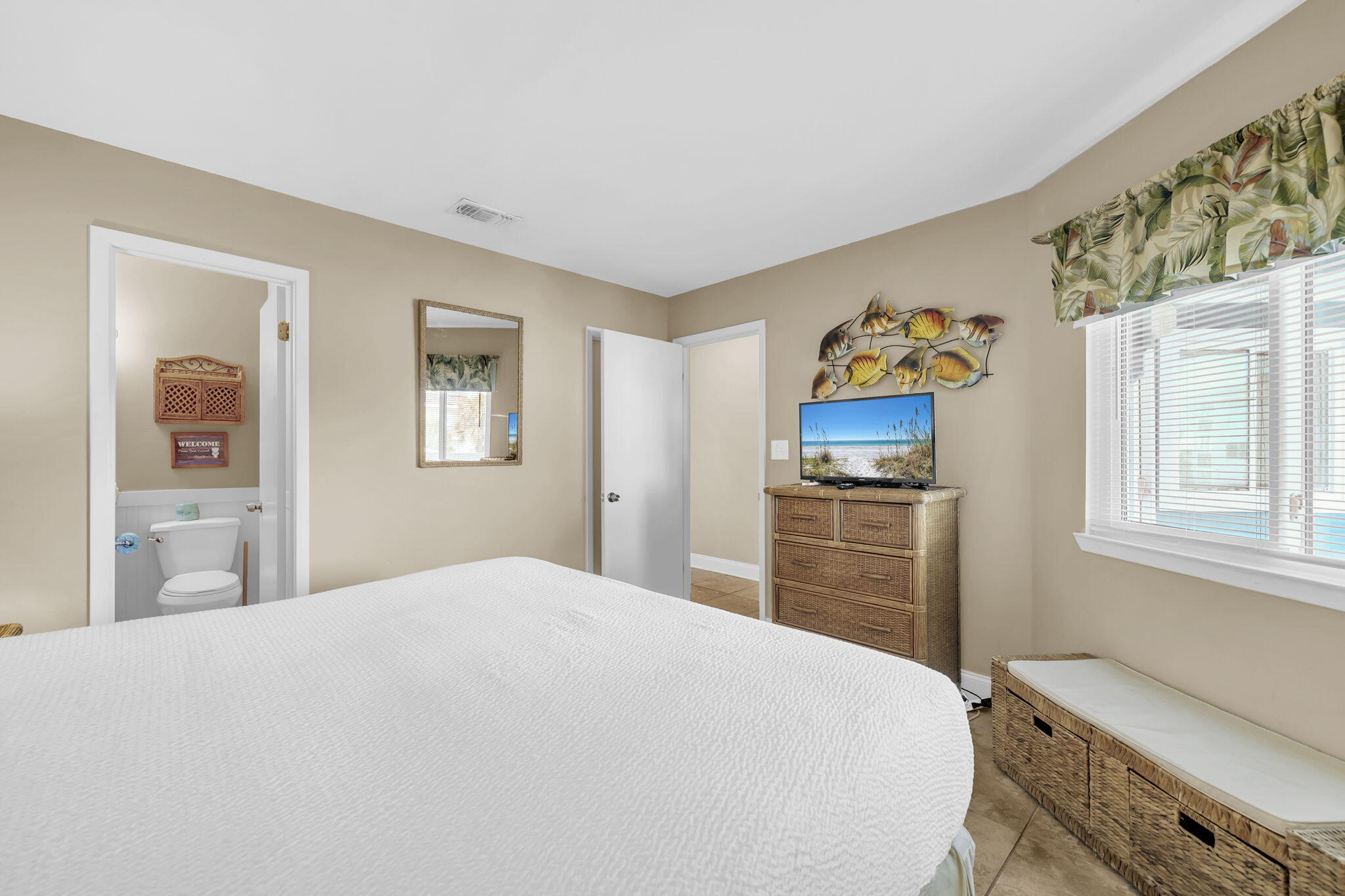 ISLAND SANDS CONDO - Residential