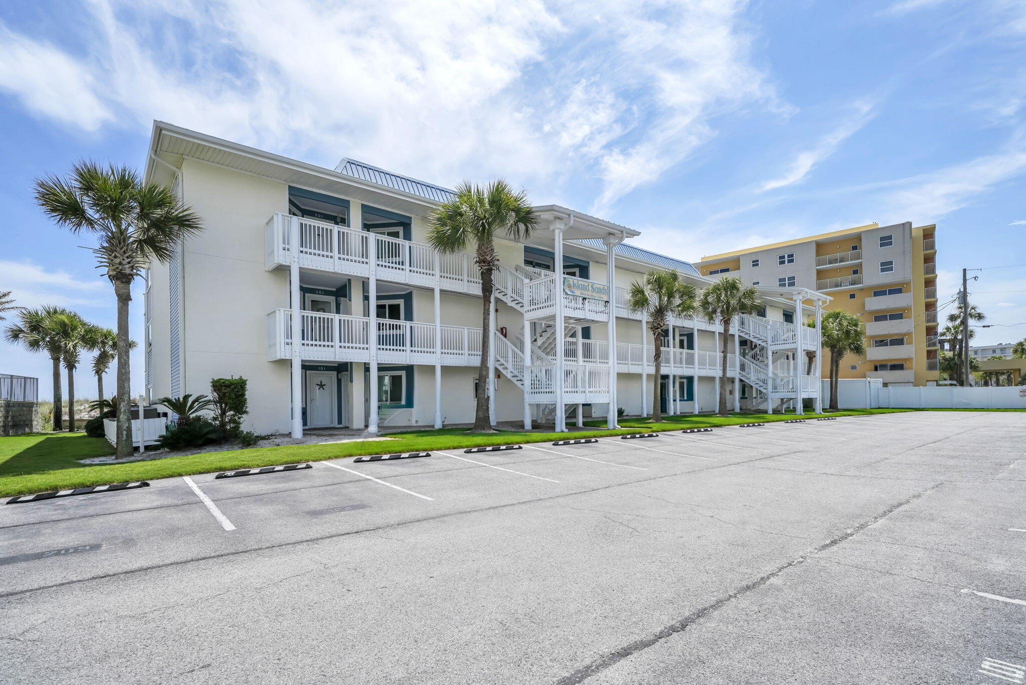 ISLAND SANDS CONDO - Residential