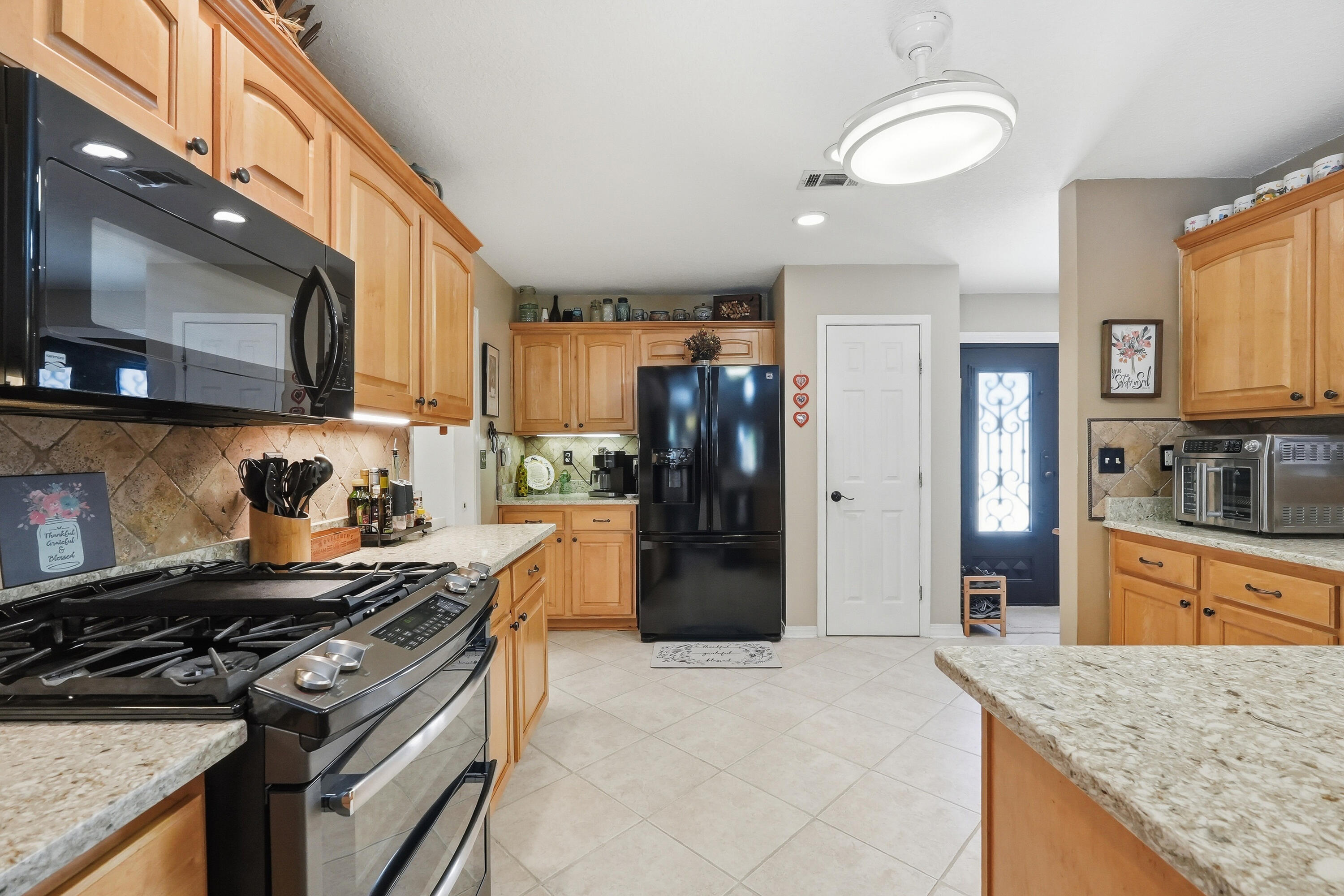 DANA POINTE - Residential