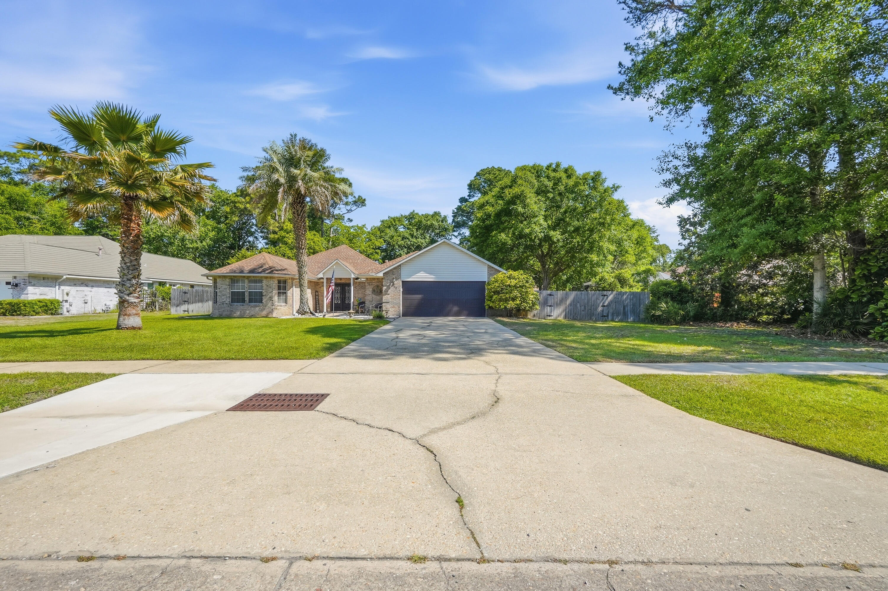 DANA POINTE - Residential