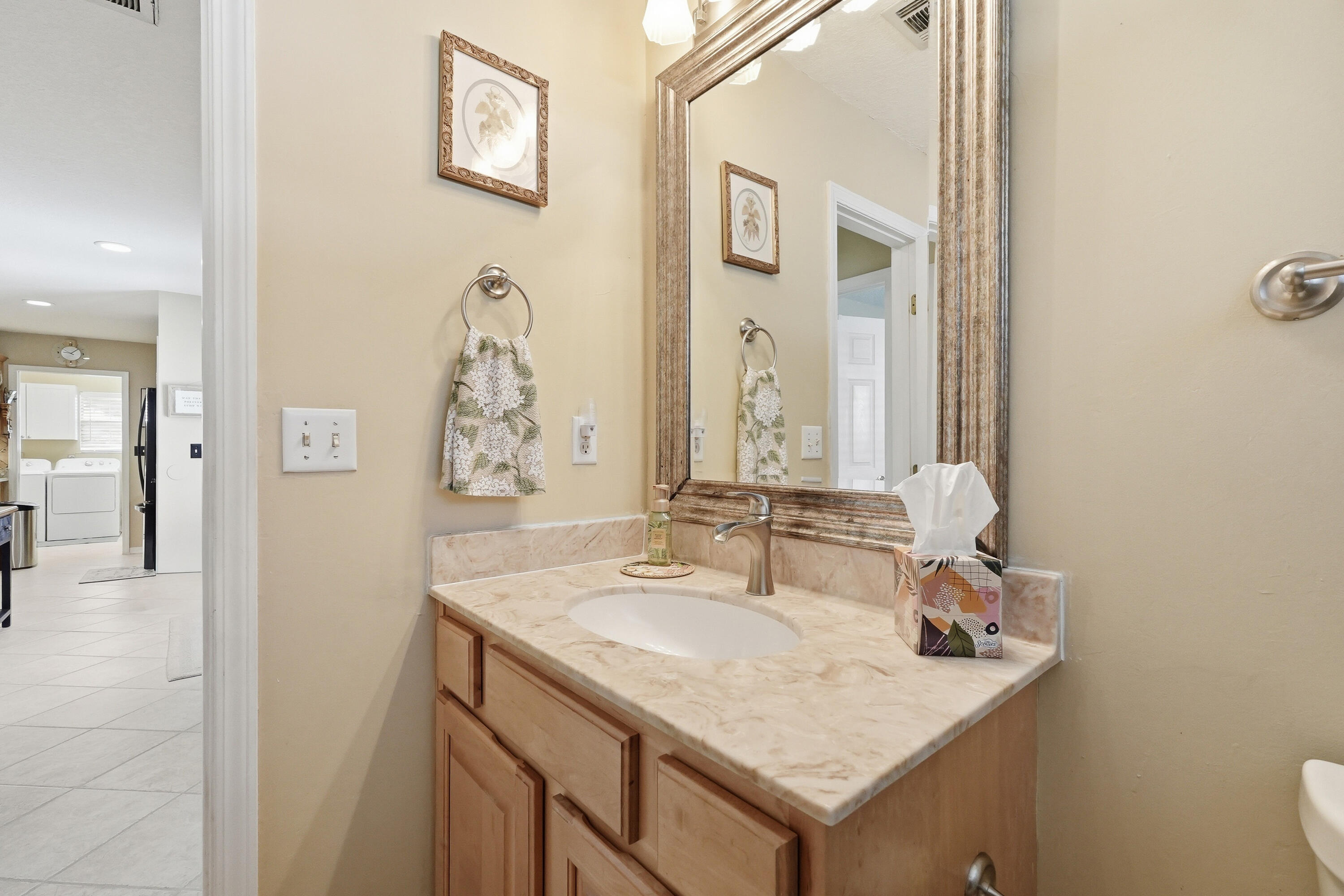 DANA POINTE - Residential