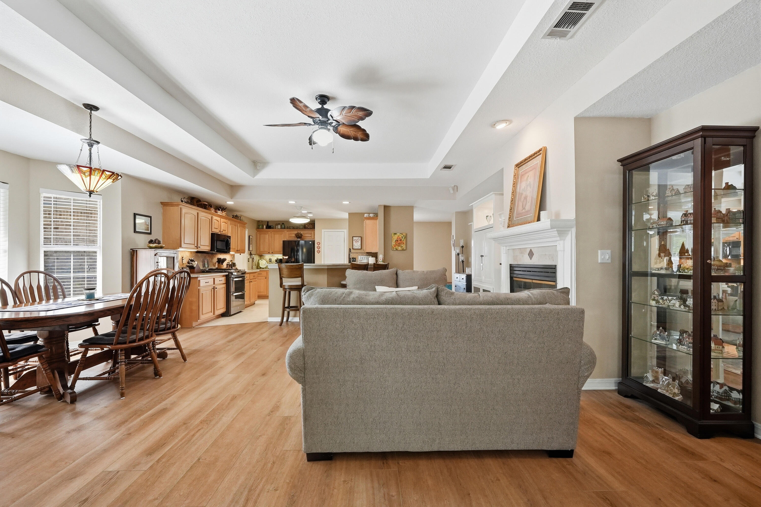 DANA POINTE - Residential
