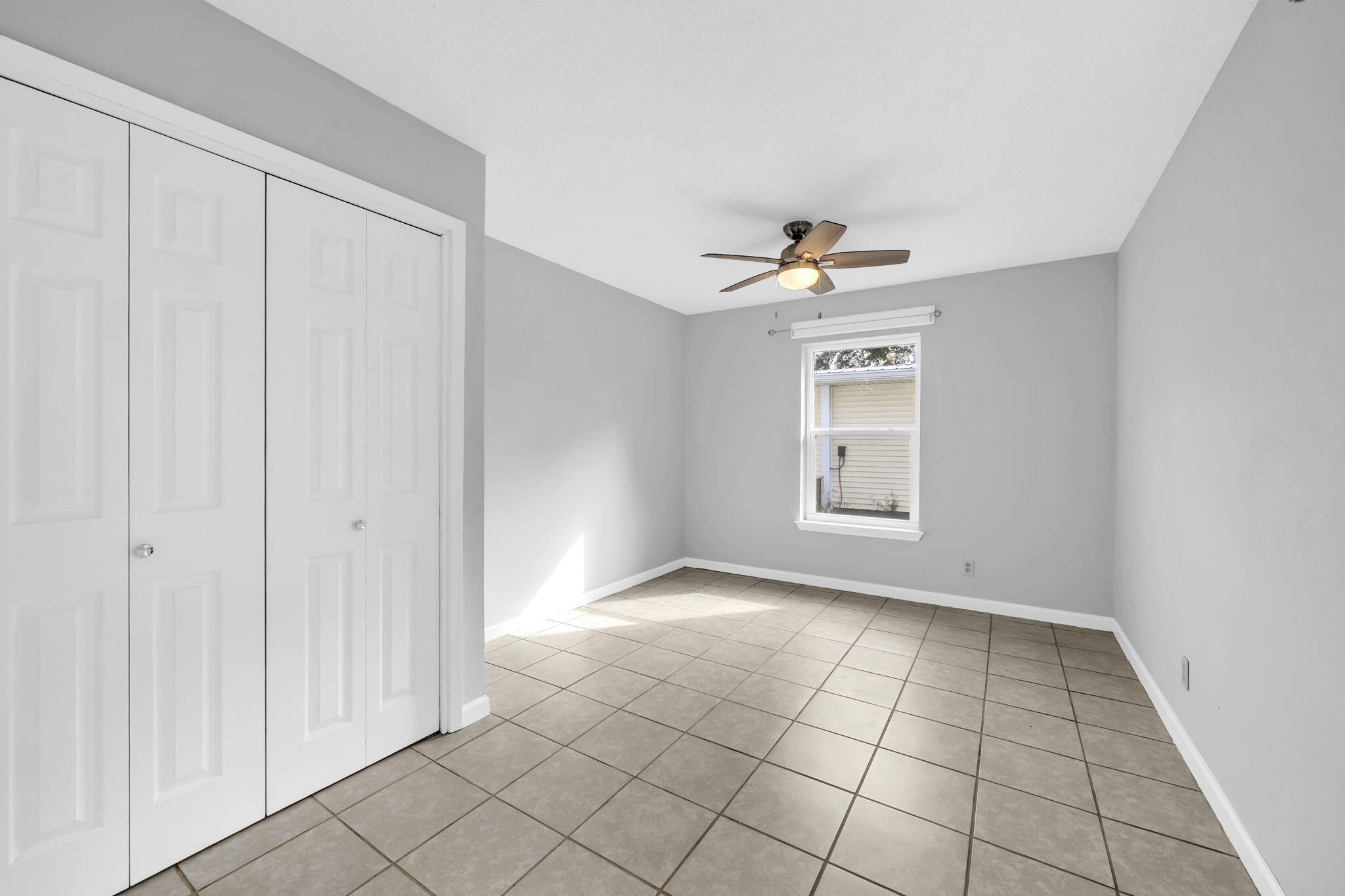 ELLIOTTS POINT 4TH ADDN - Residential Lease