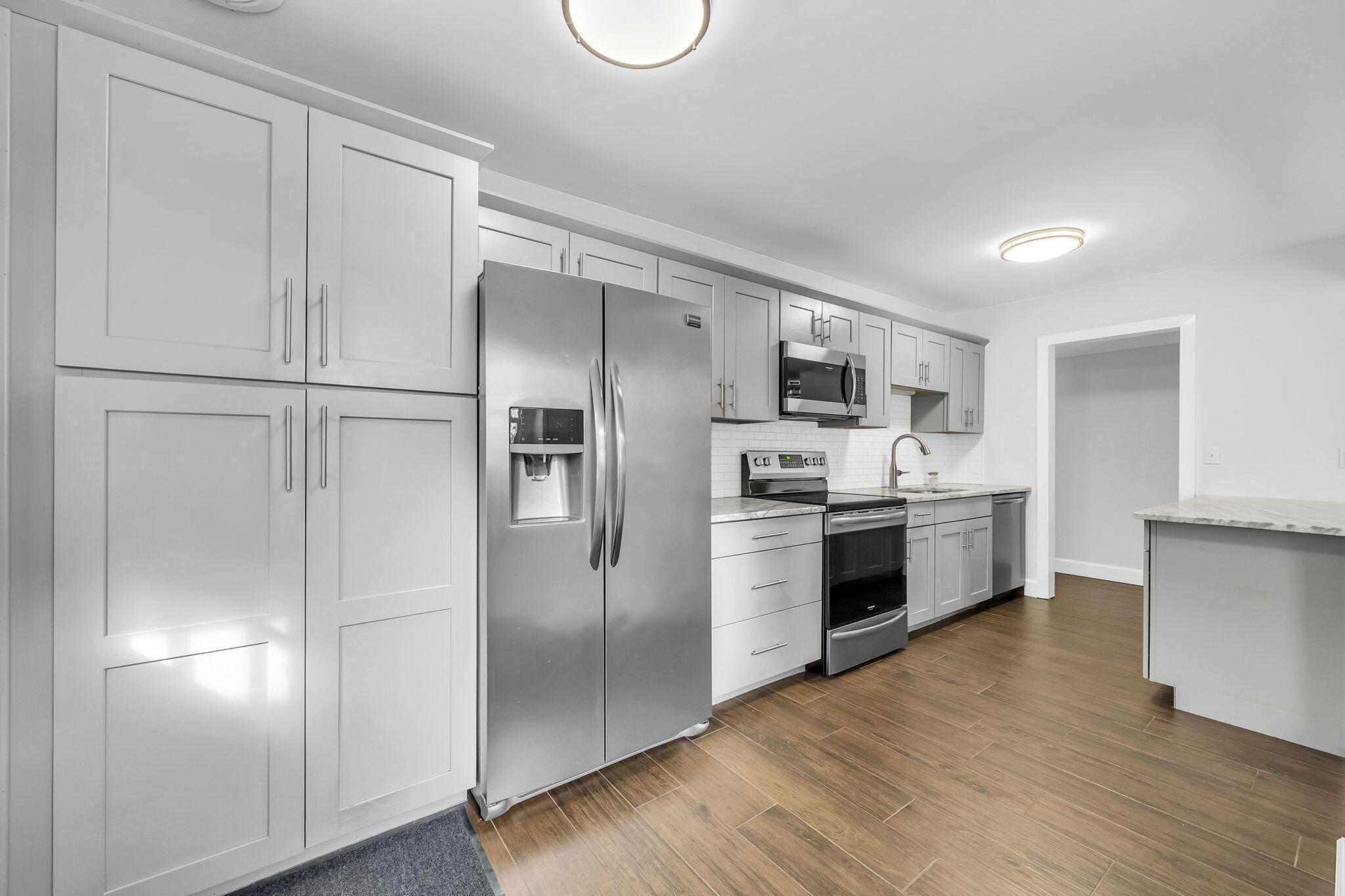 ELLIOTTS POINT 4TH ADDN - Residential Lease