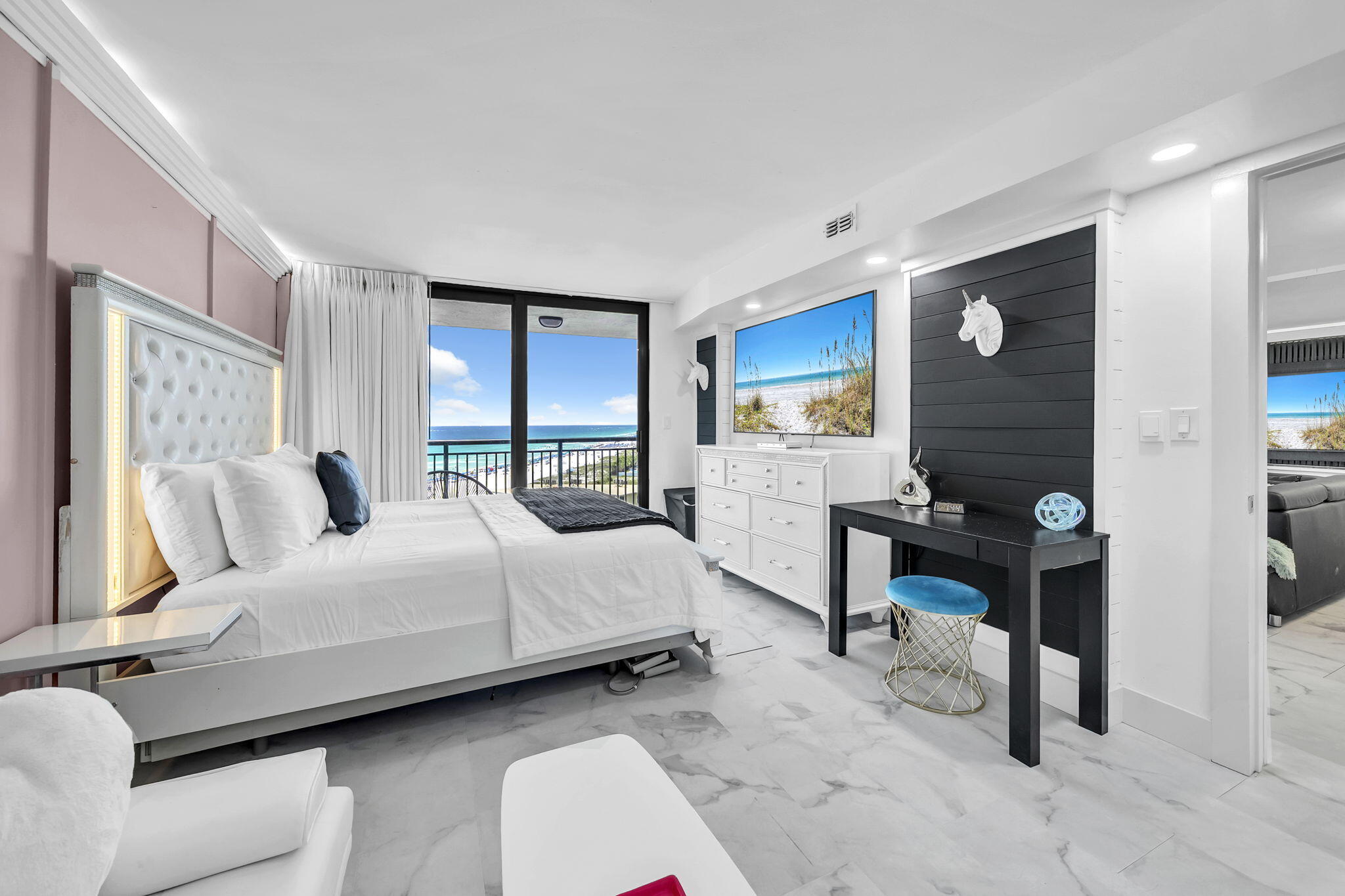 SUNDESTIN INTERNATIONAL CONDO - Residential
