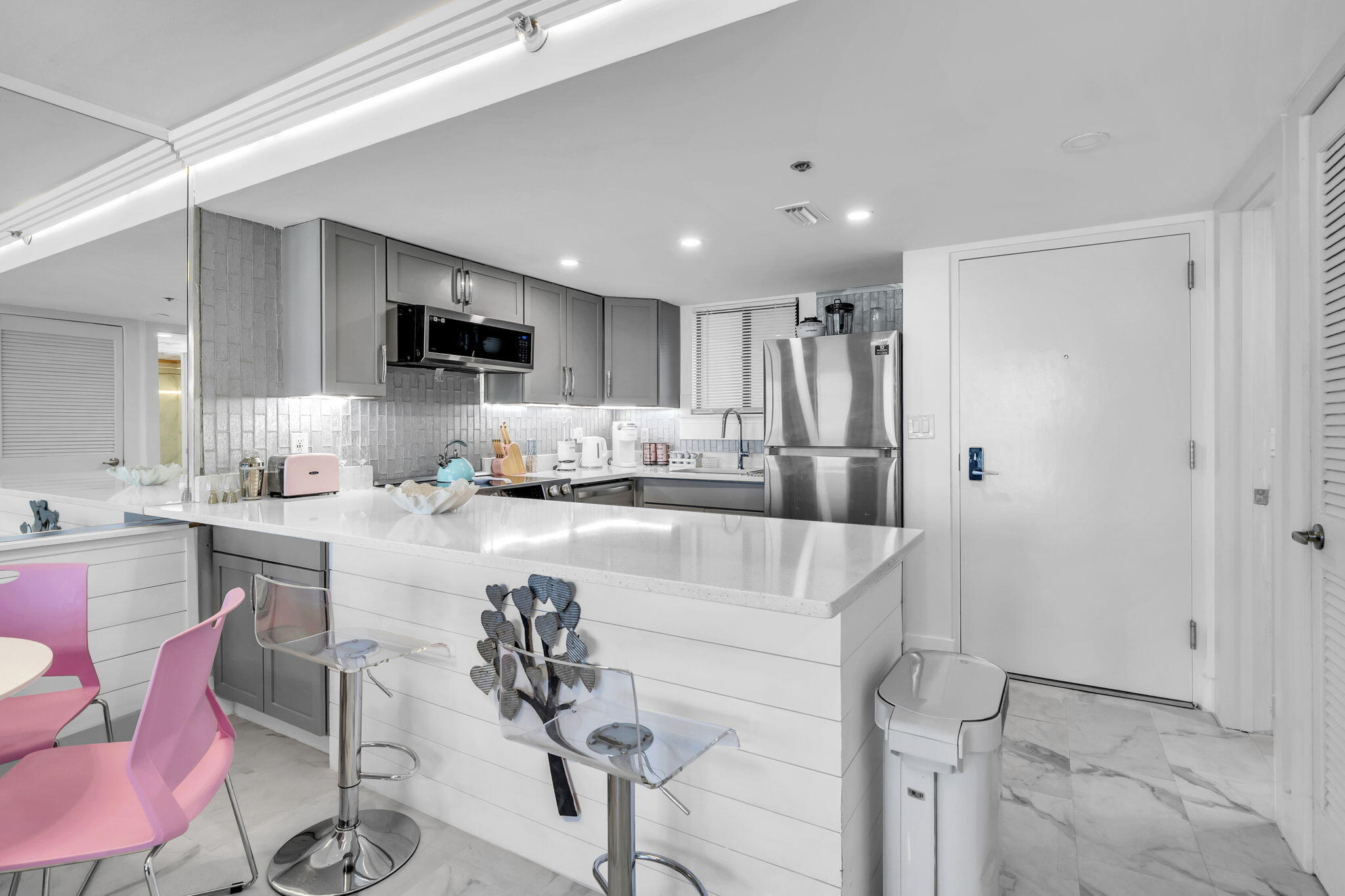 SUNDESTIN INTERNATIONAL CONDO - Residential