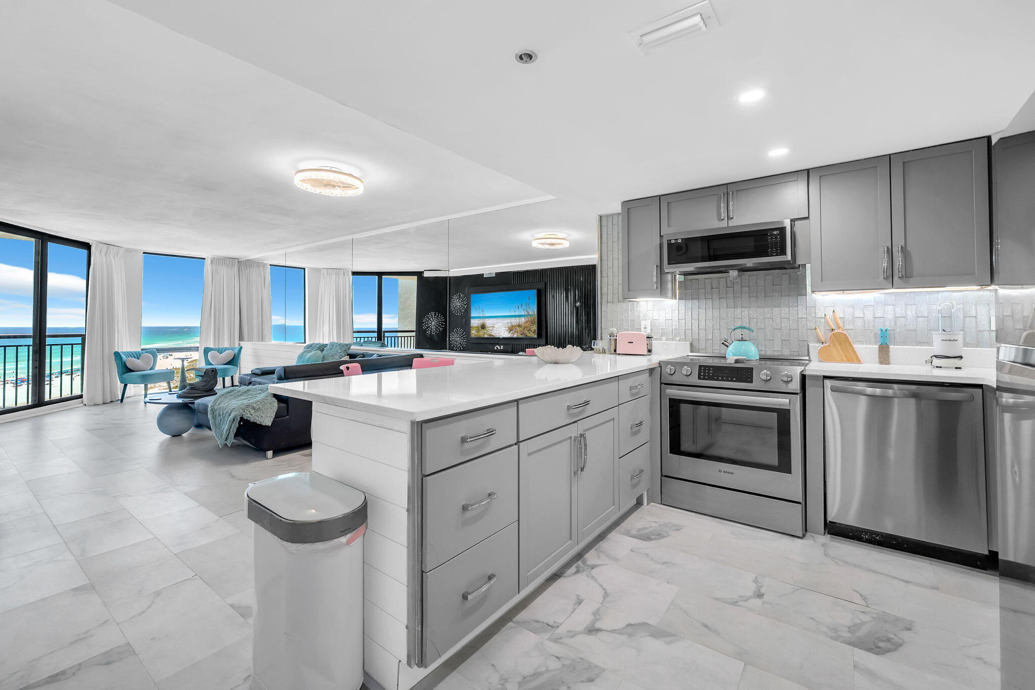 SUNDESTIN INTERNATIONAL CONDO - Residential