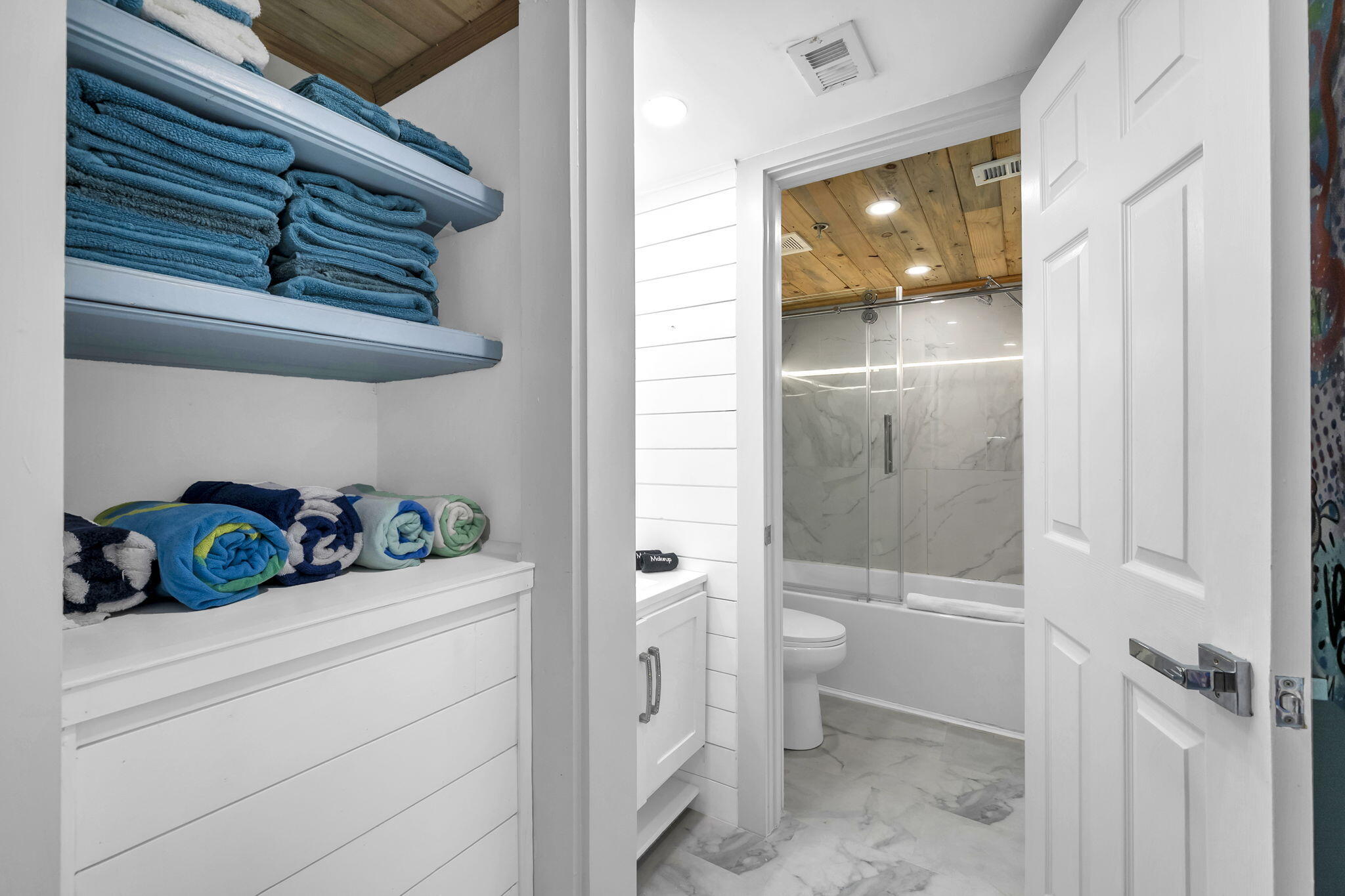 SUNDESTIN INTERNATIONAL CONDO - Residential
