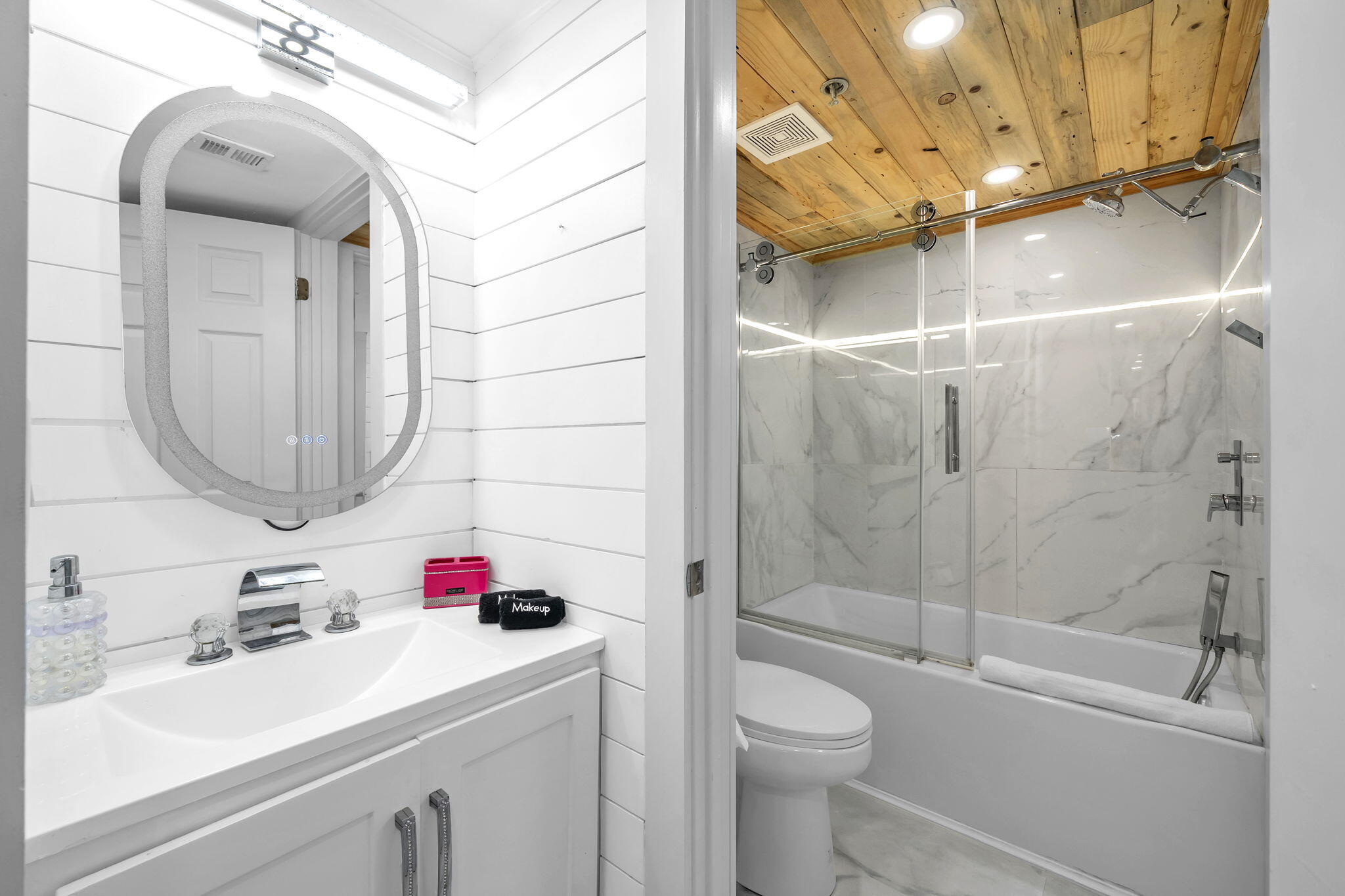 SUNDESTIN INTERNATIONAL CONDO - Residential