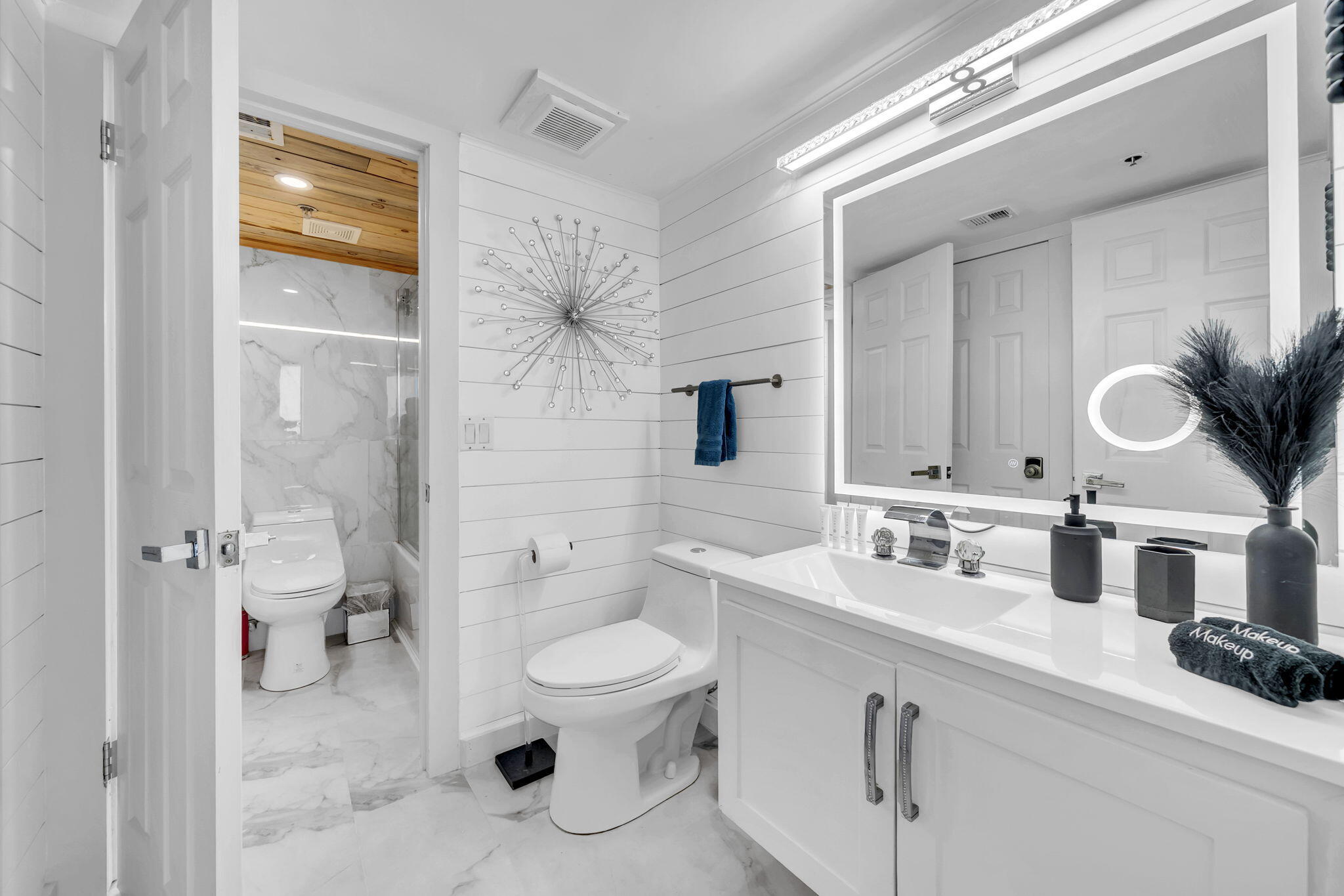 SUNDESTIN INTERNATIONAL CONDO - Residential