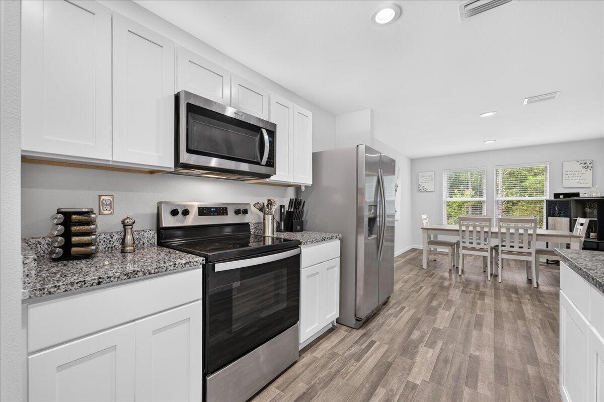 CROSS CREEK - Residential