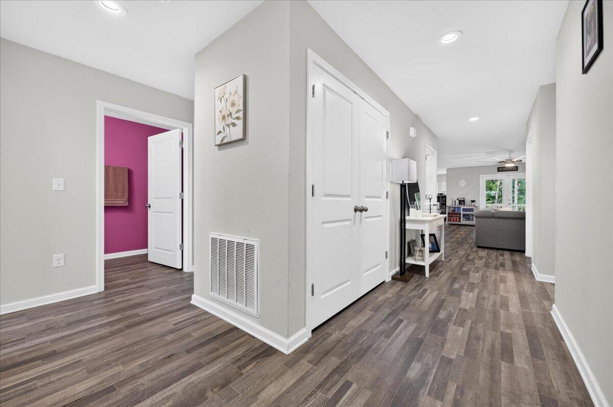 CROSS CREEK - Residential