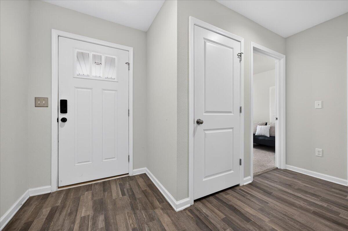 CROSS CREEK - Residential
