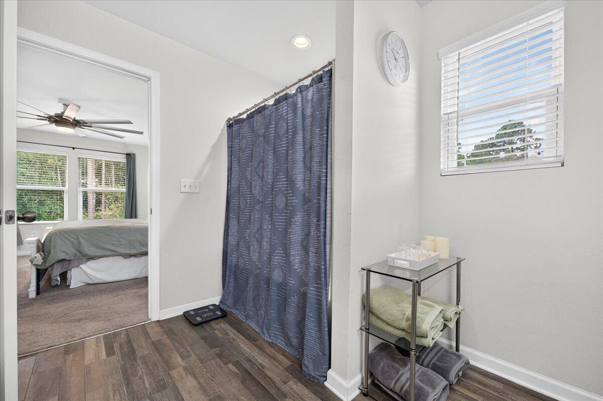 CROSS CREEK - Residential