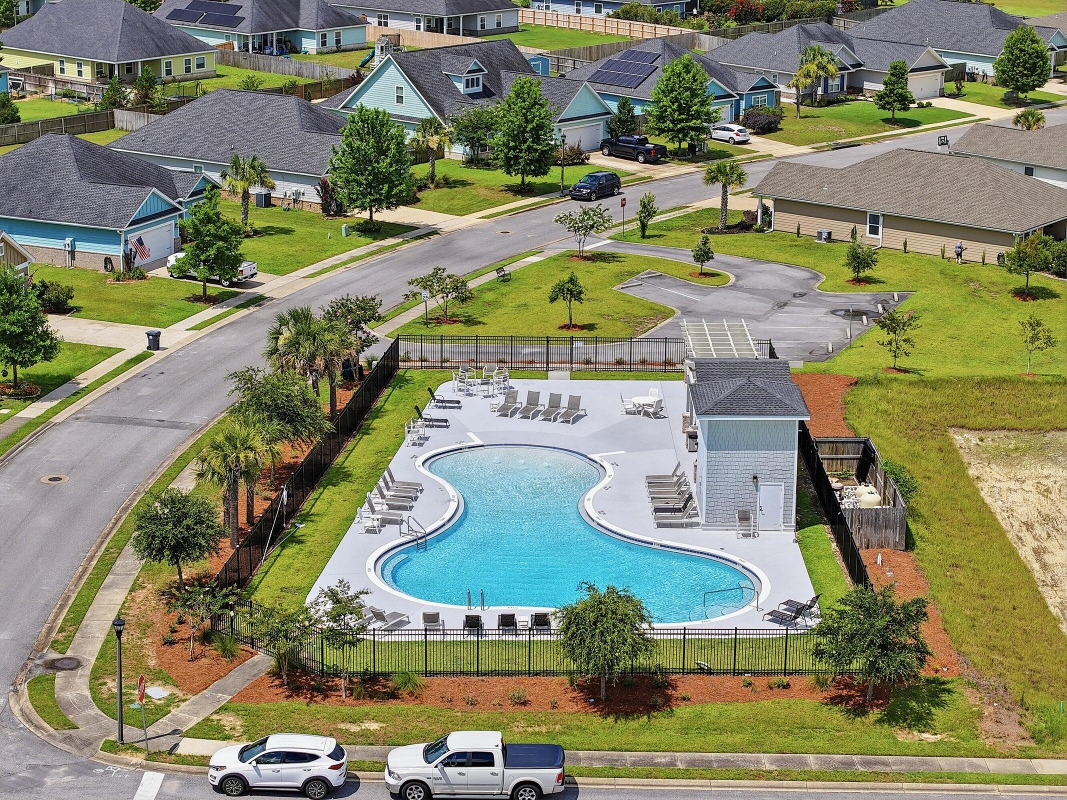 CROSS CREEK - Residential