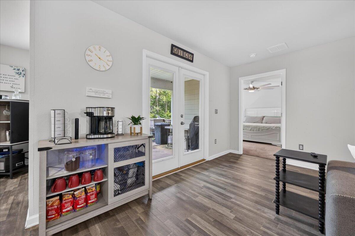 CROSS CREEK - Residential