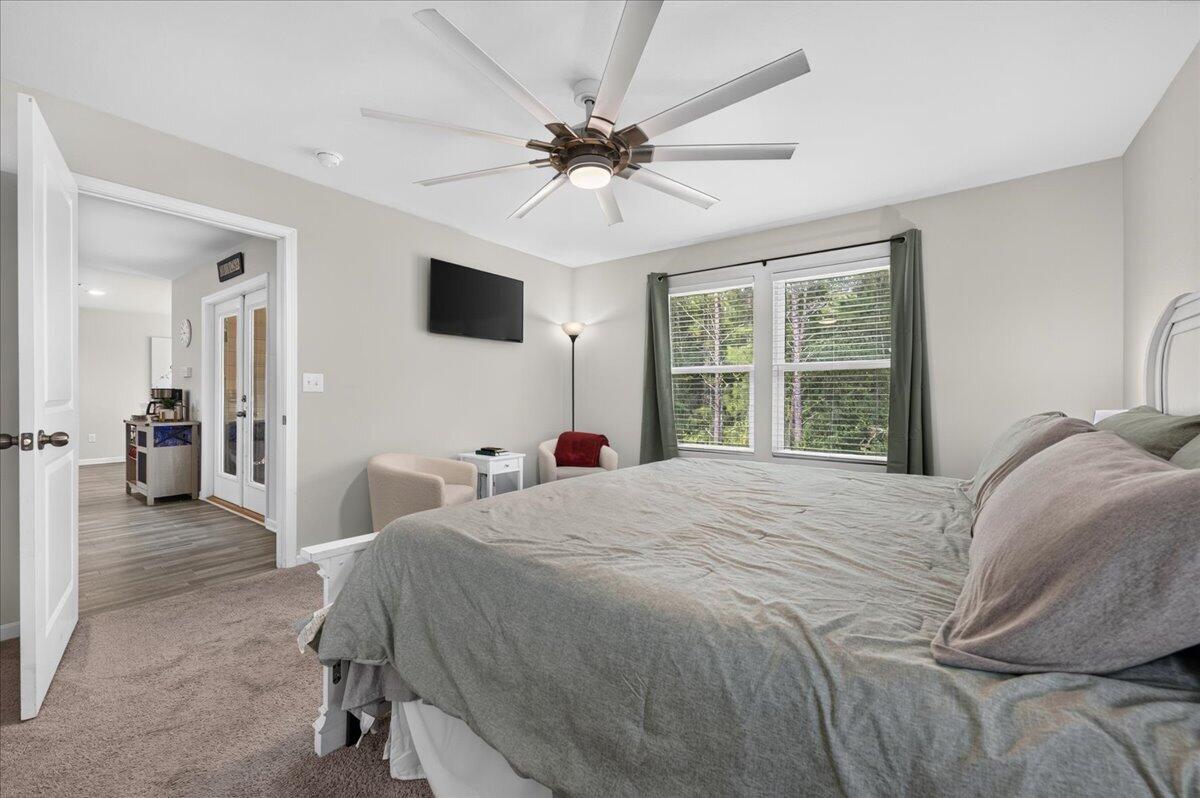 CROSS CREEK - Residential