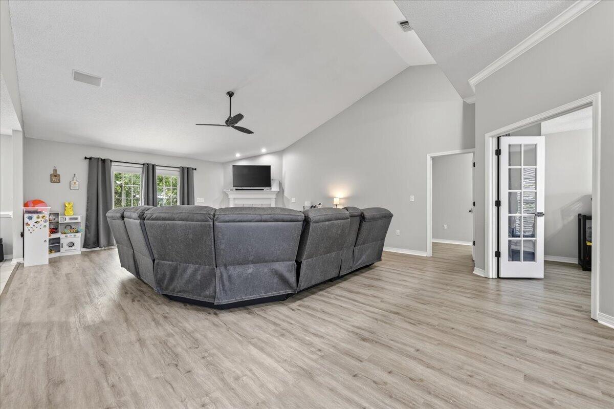 STEEPLECHASE PH 3 - Residential