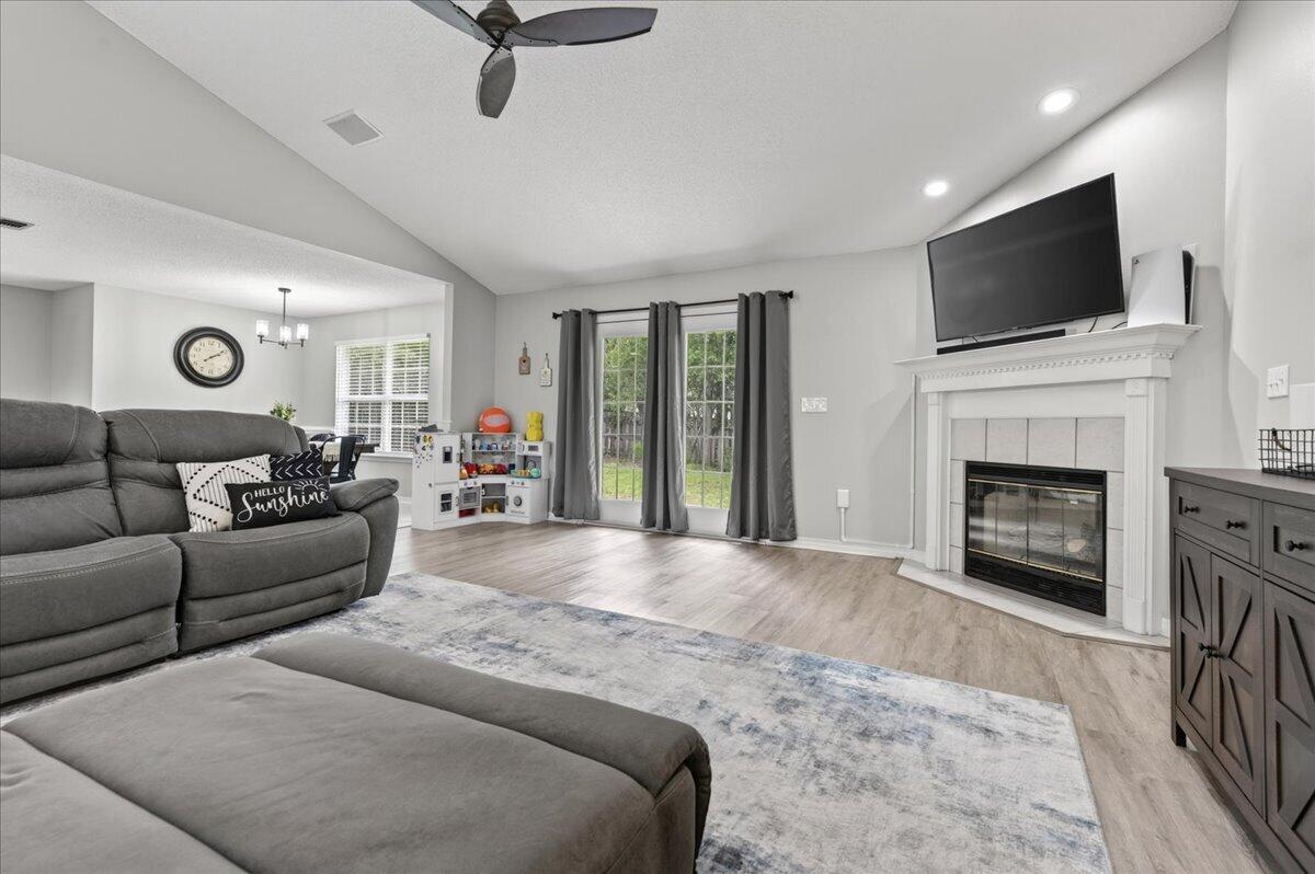STEEPLECHASE PH 3 - Residential