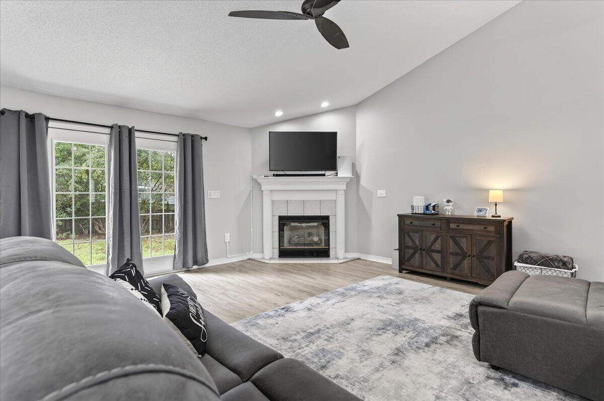 STEEPLECHASE PH 3 - Residential