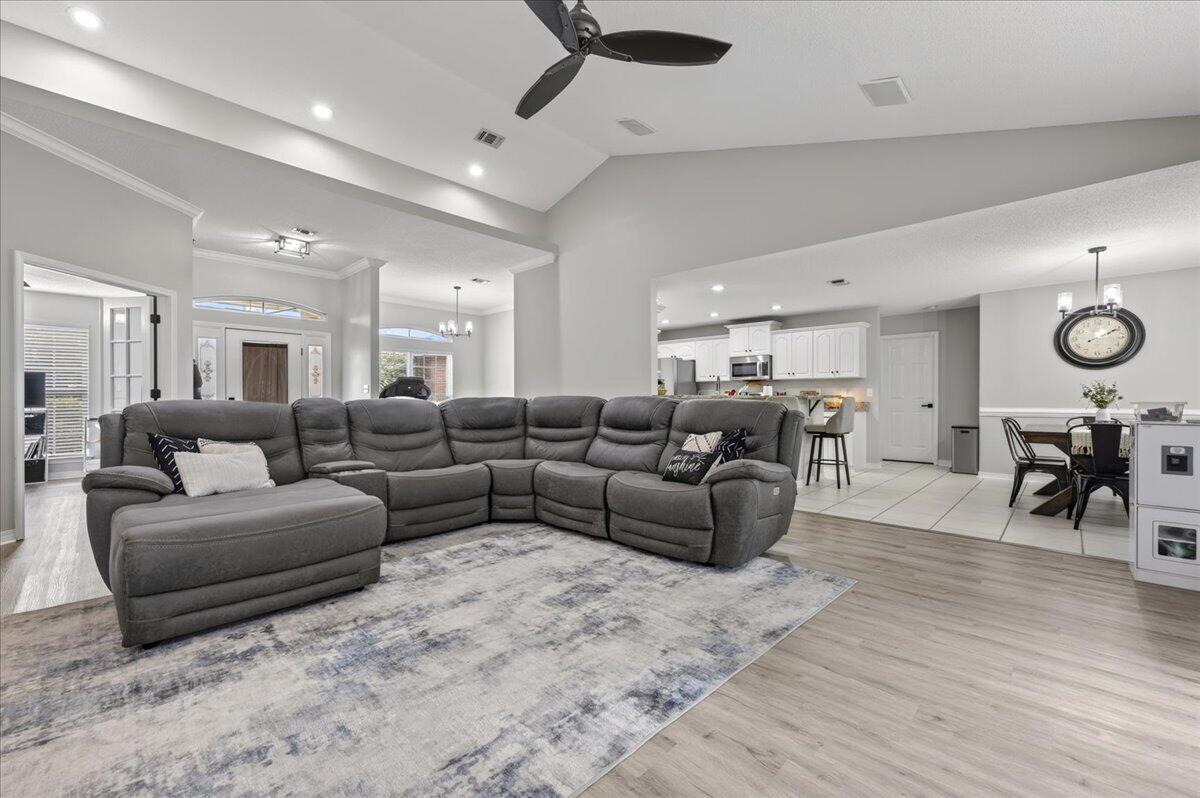 STEEPLECHASE PH 3 - Residential