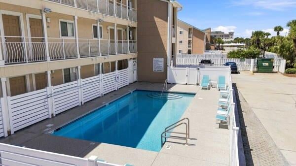 CRYSTAL SANDS CONDO - Residential