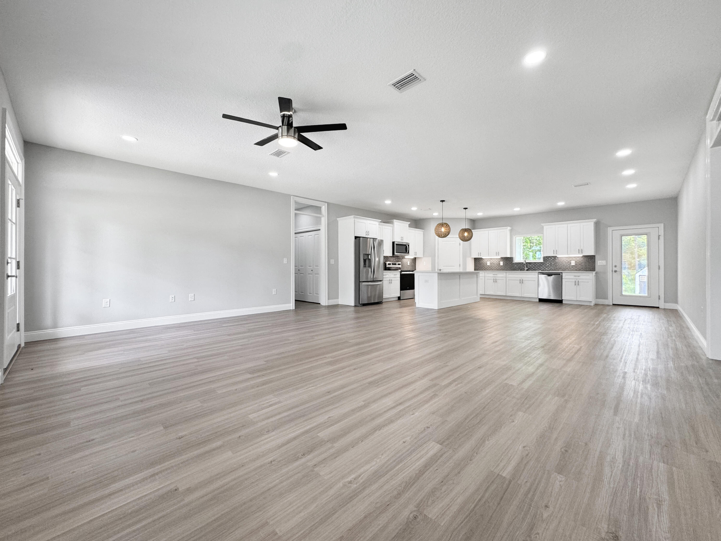 NO RECORDED SUBDIVISION - Residential