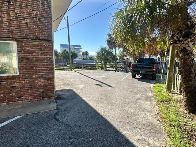BREAKERS WEST - Residential