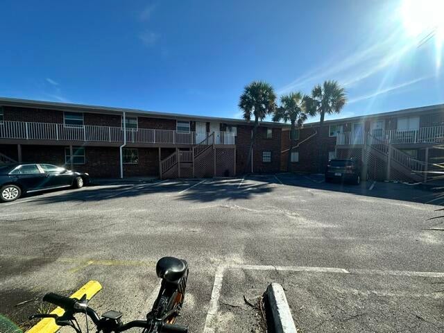 BREAKERS WEST - Residential