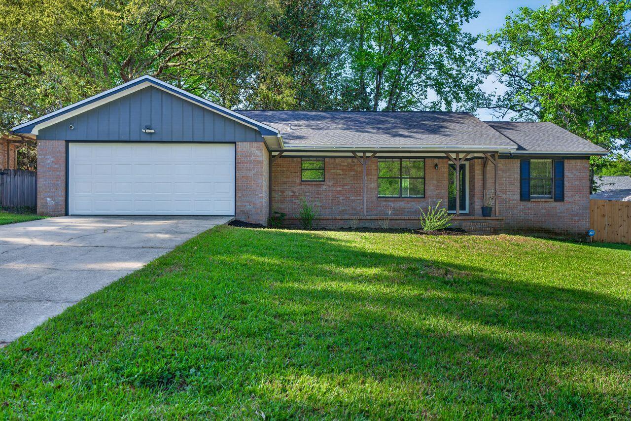 Skip the traditional security deposit with Obligo's security deposit alternative program, available for qualified applicants.

3 bedroom, 2 bath split floor plan home.  Well maintained home with fenced back yard, brick fire place and located in South Crestview close to Eglin and Duke Field. 

Available NOW. More information, contact Spence Properties or visit MySpenceProperties.com to schedule a showing.