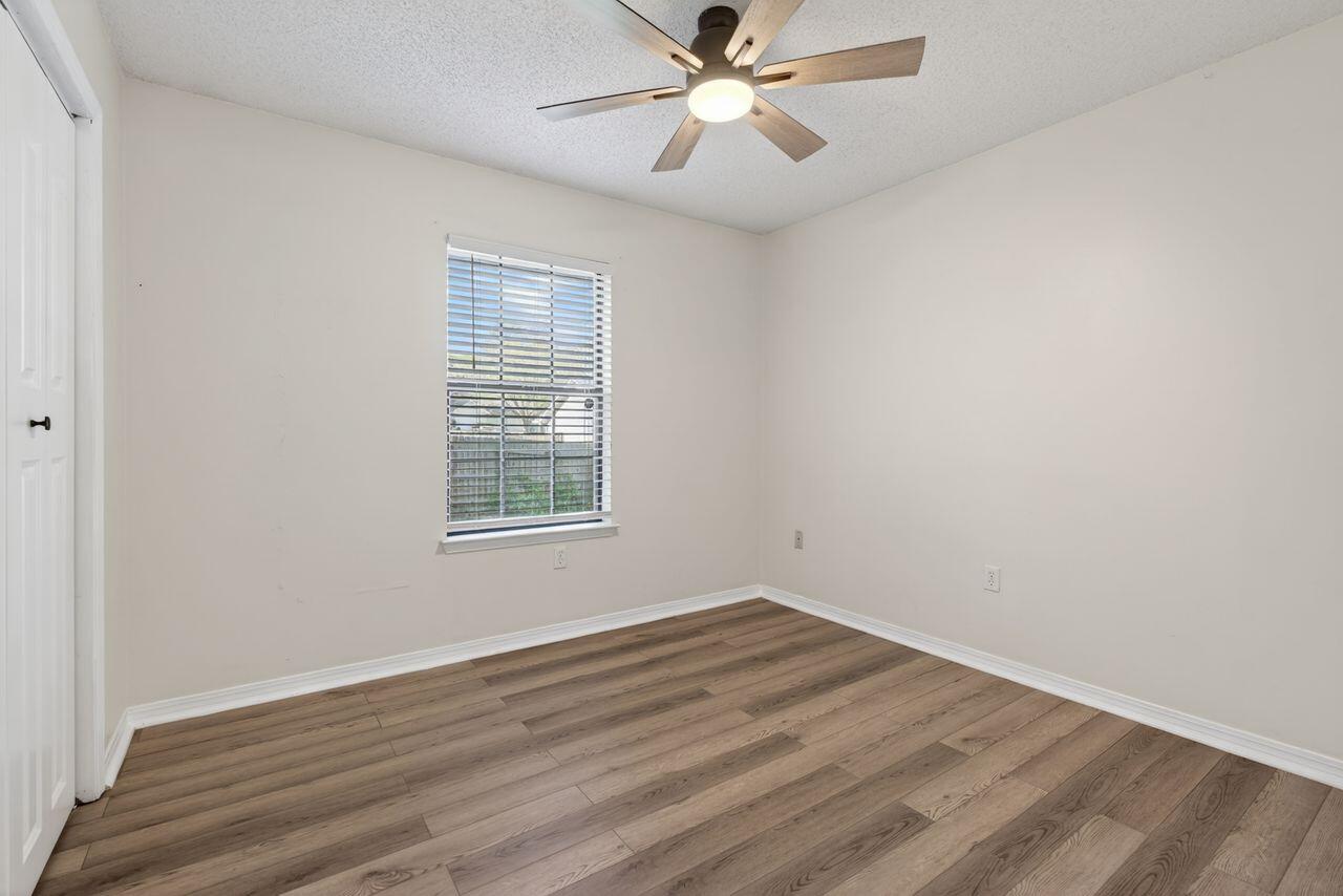 SOUTHVIEW ESTATES - Residential Lease