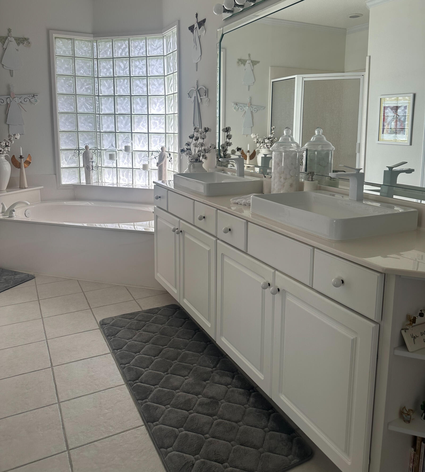 EMERALD LAKES PH 2 - Residential