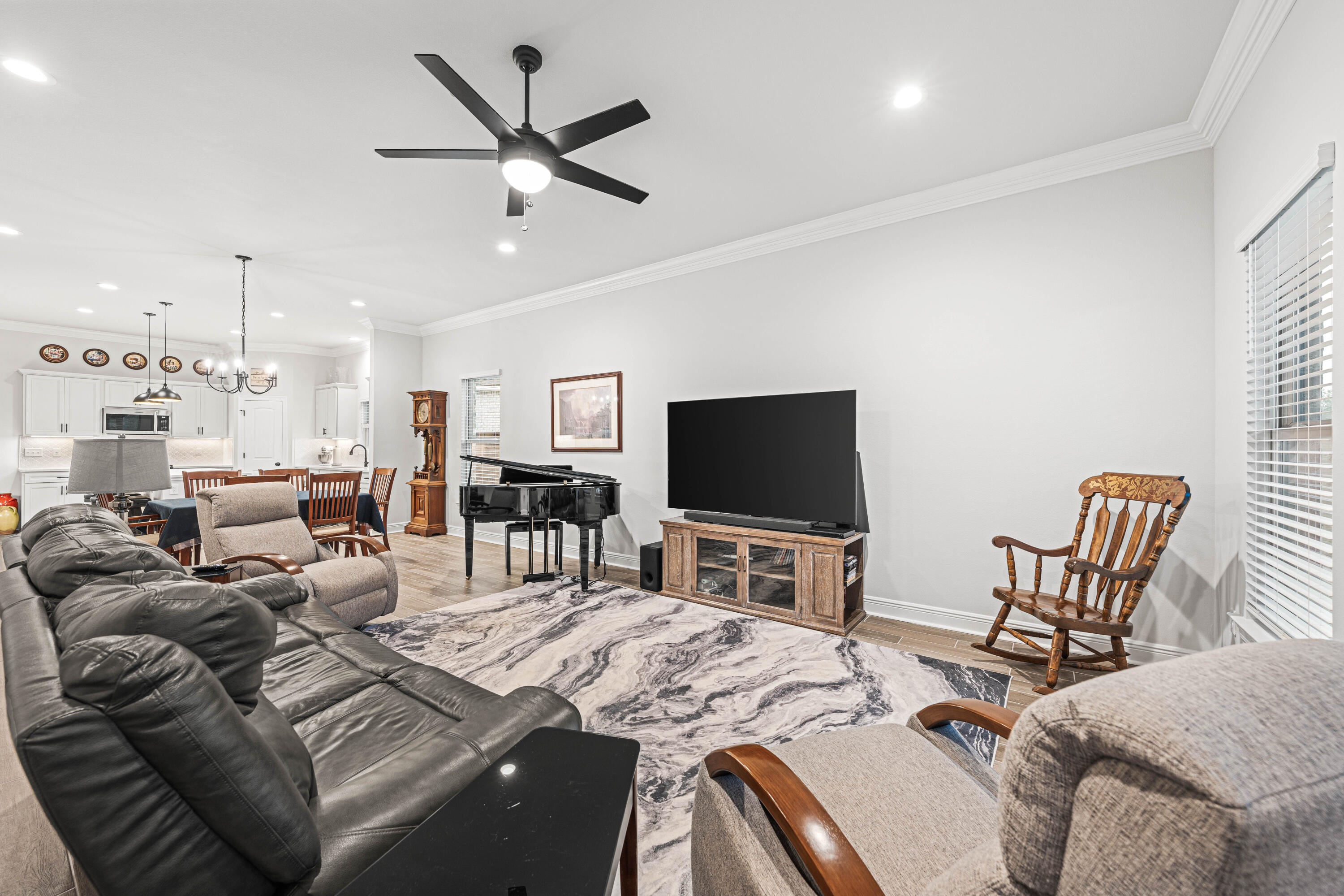 THE BLUFFS AT LAFAYETTE - Residential