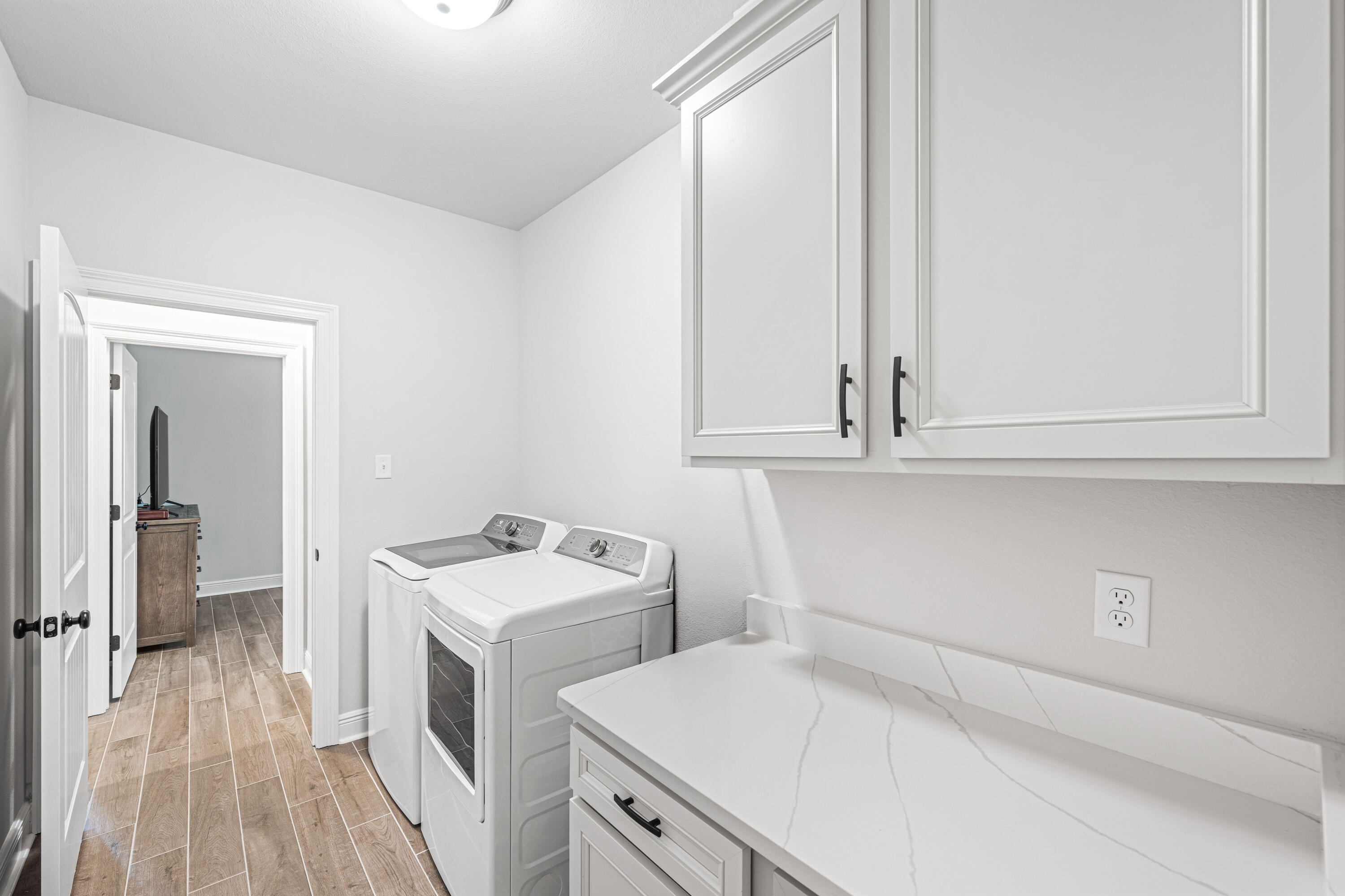 THE BLUFFS AT LAFAYETTE - Residential
