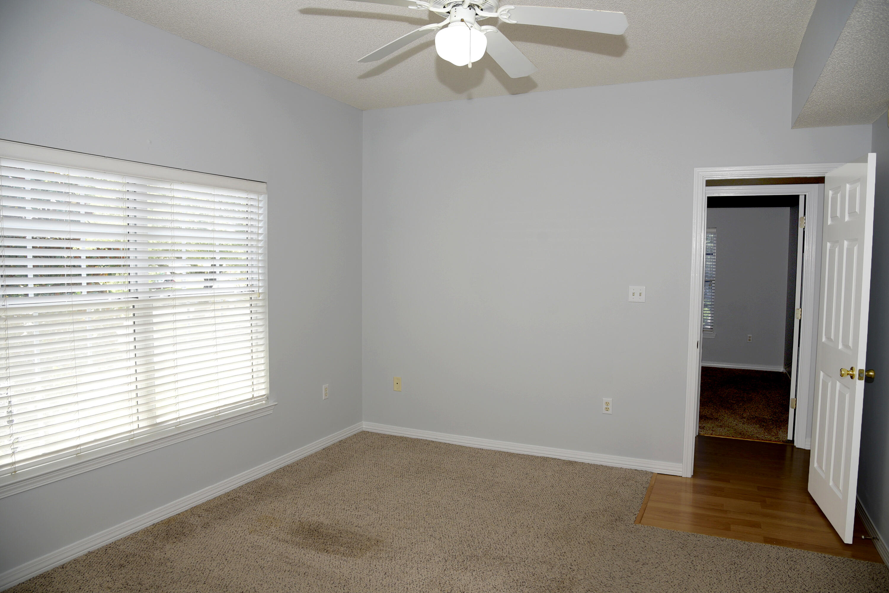 THE OAKS AT NICEVILLE - Residential Lease