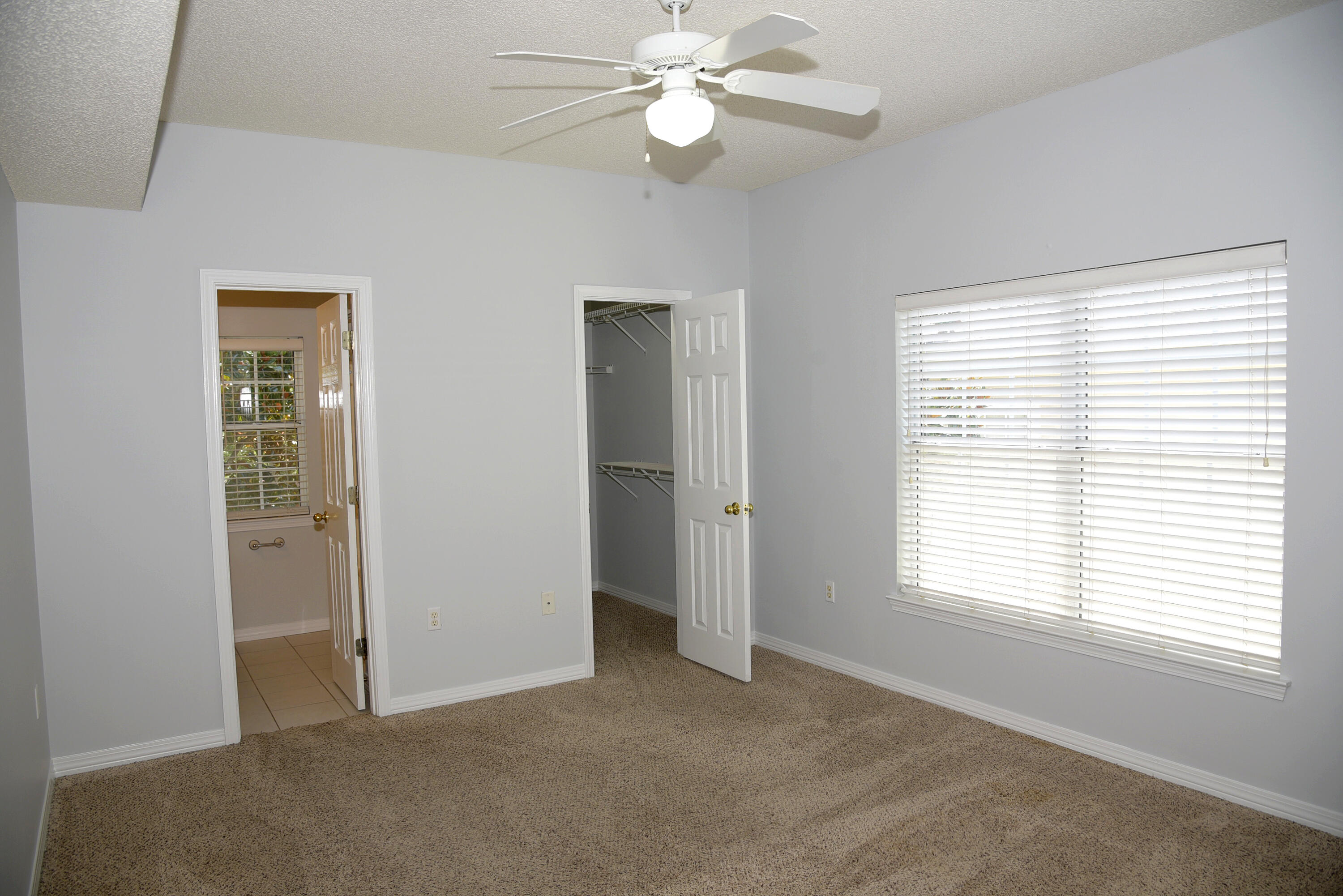 THE OAKS AT NICEVILLE - Residential Lease