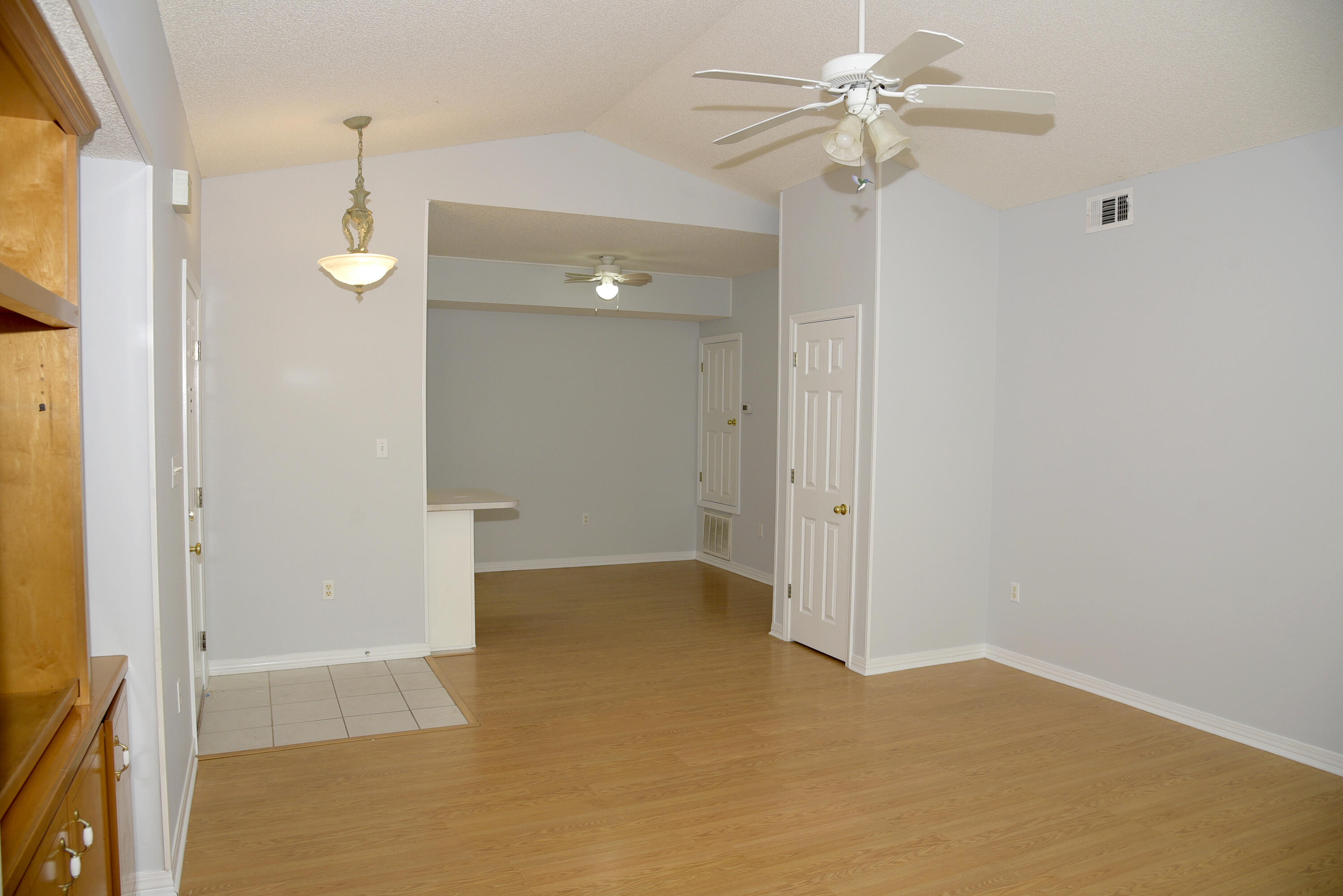 THE OAKS AT NICEVILLE - Residential Lease