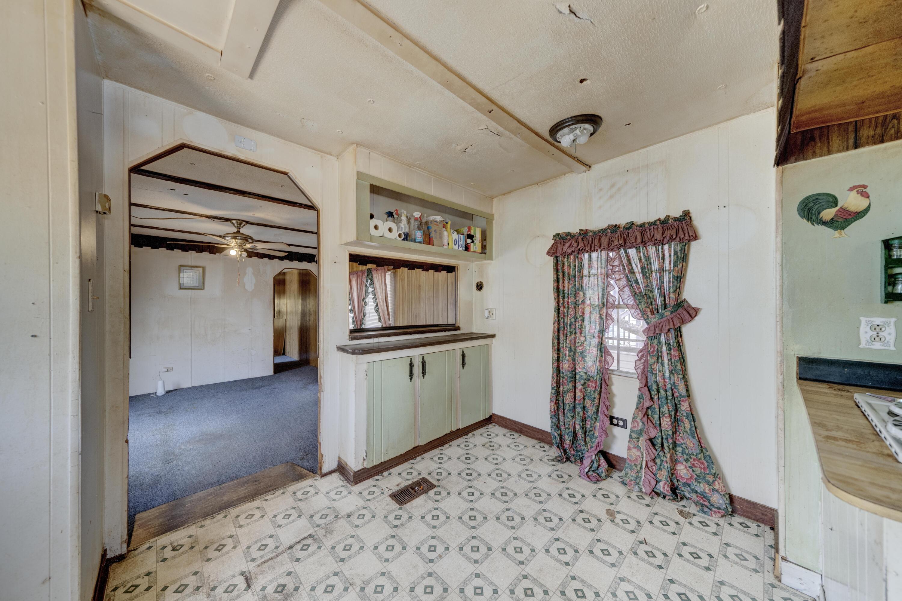 NO RECORDED SUBDIVISION - Residential