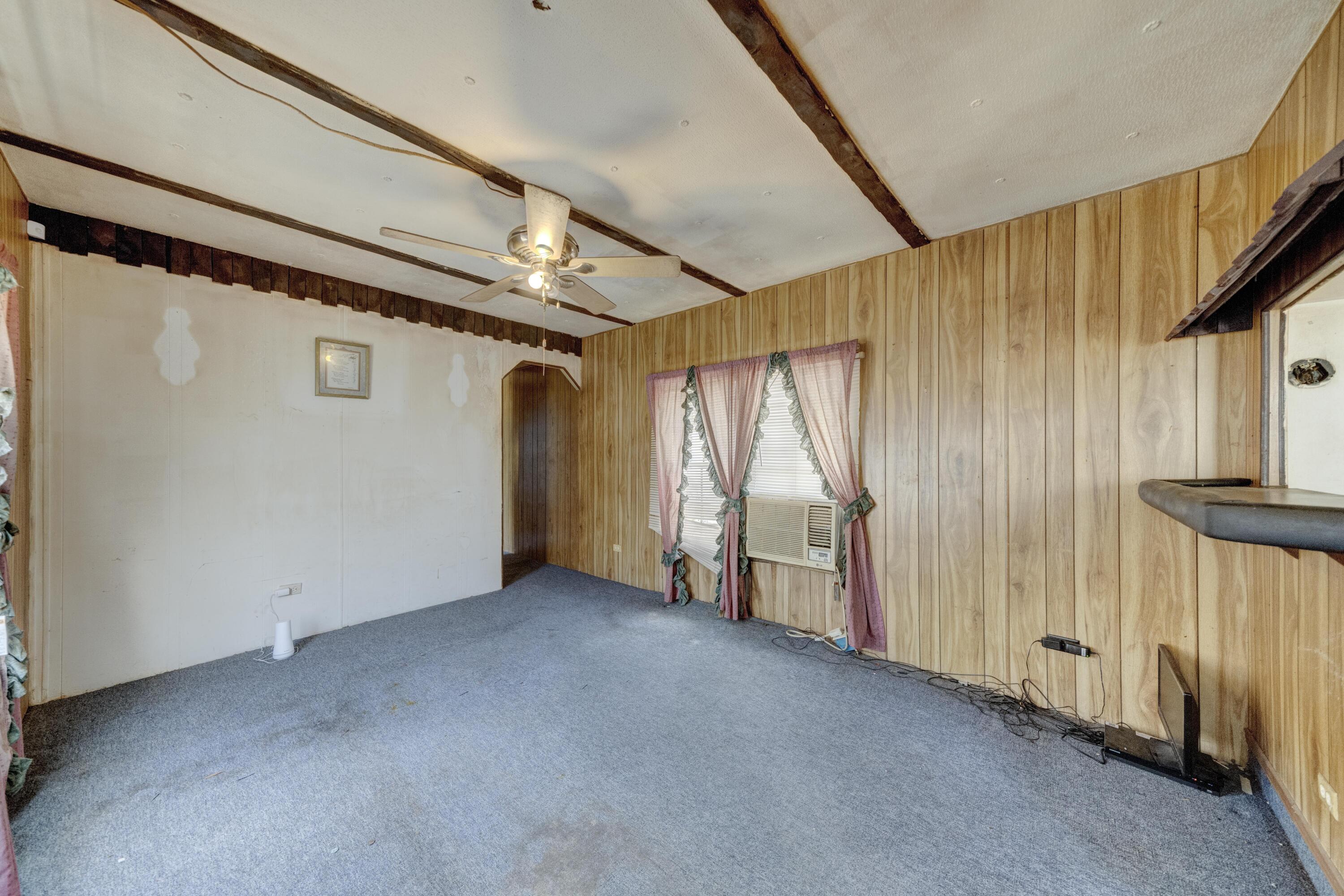 NO RECORDED SUBDIVISION - Residential