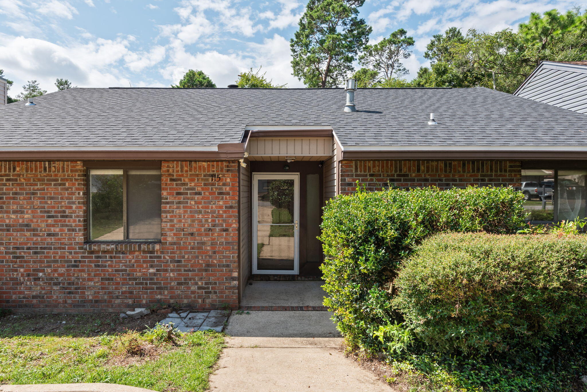 CEDAR RIDGE - Residential